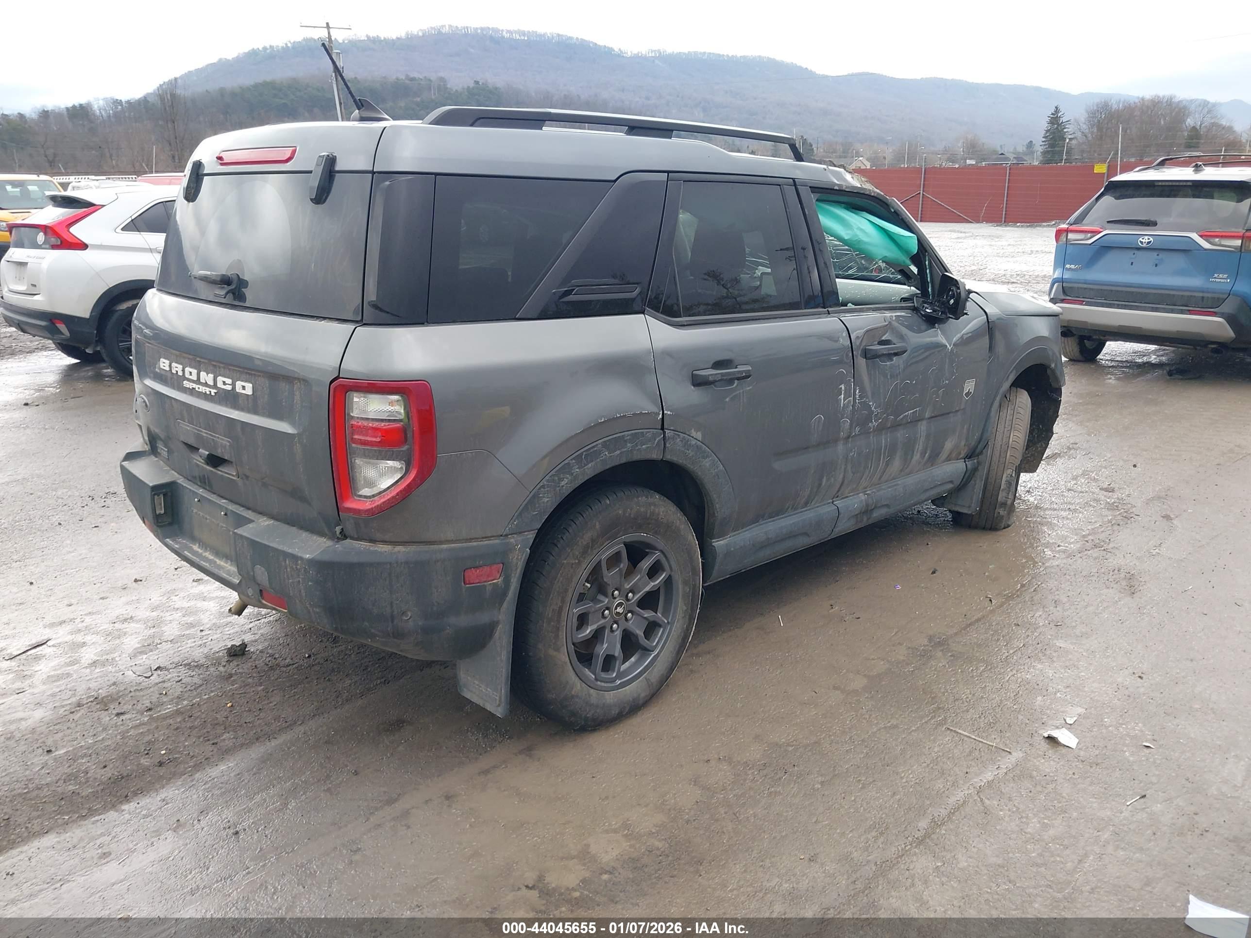 FORD BRONCO image 4