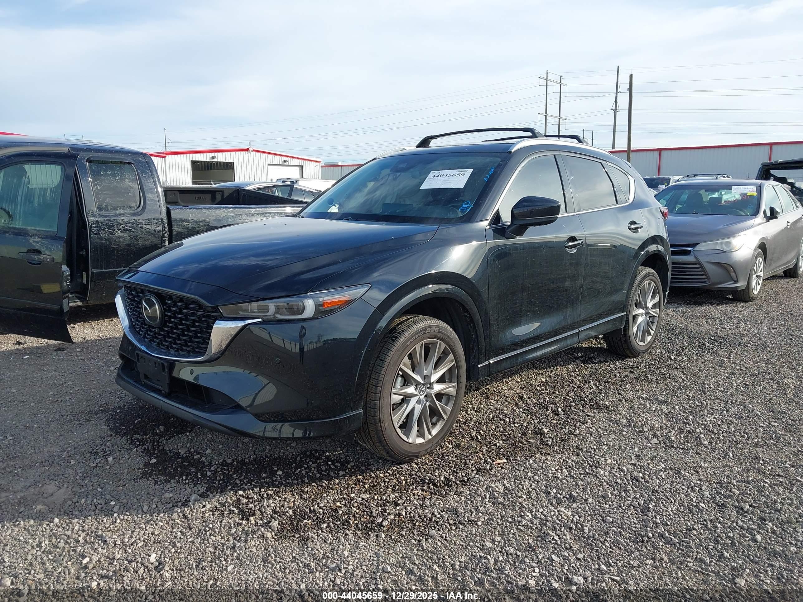 MAZDA CX-5 image 2
