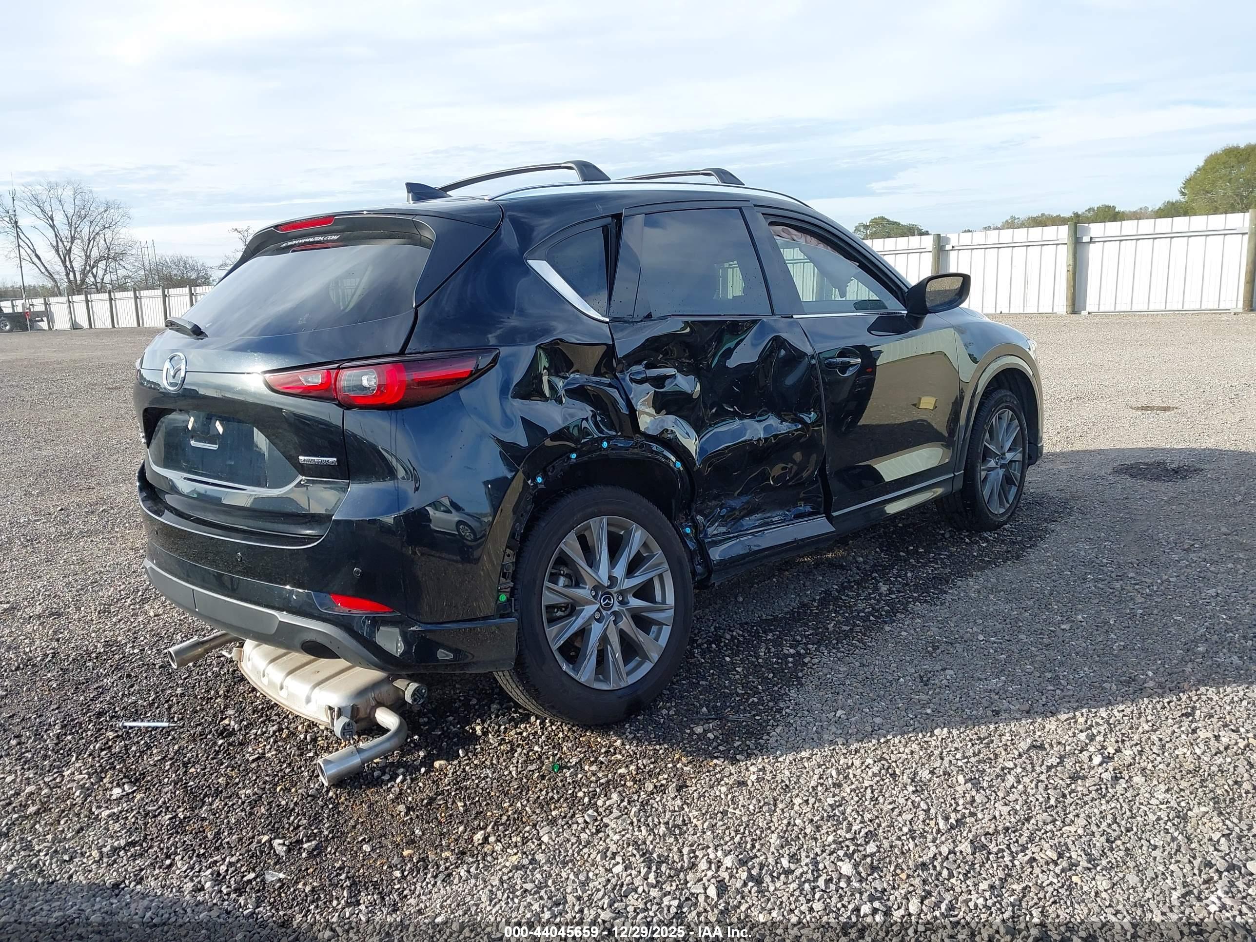 MAZDA CX-5 image 4