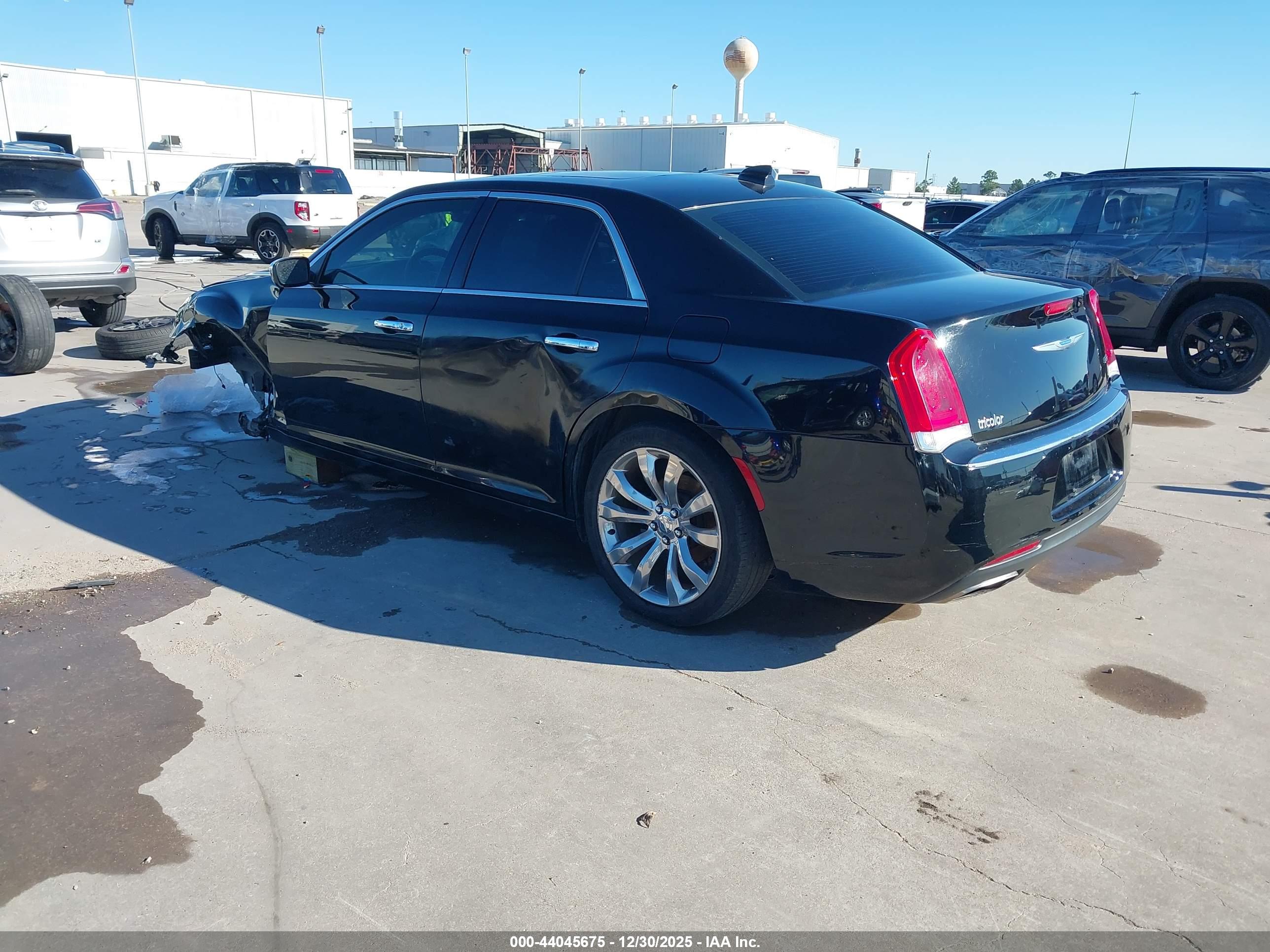 CHRYSLER 300 image 3