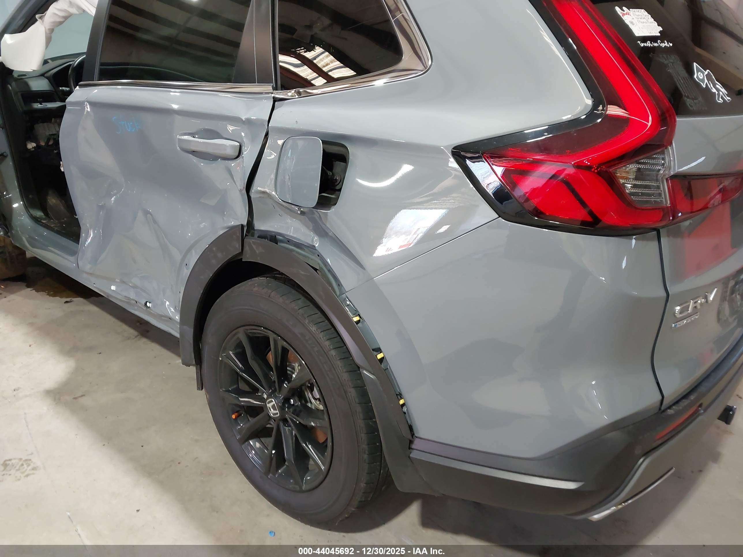 HONDA CR-V image 6
