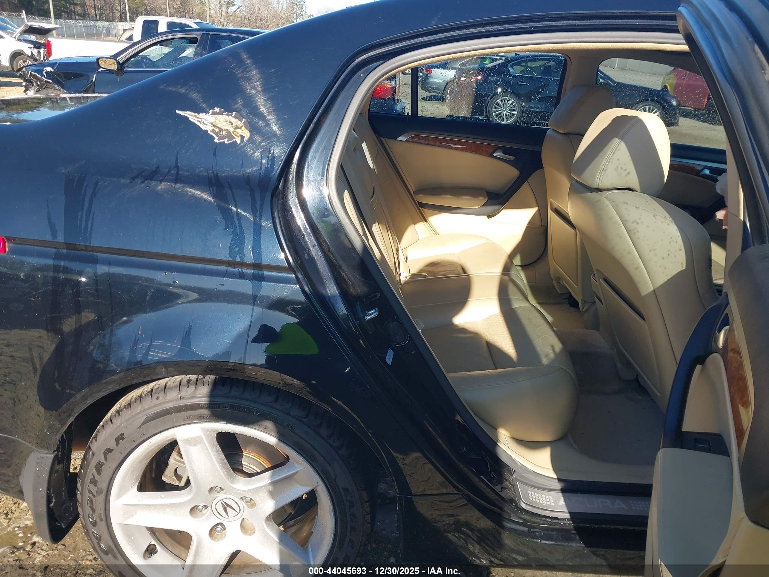 ACURA TL image 8