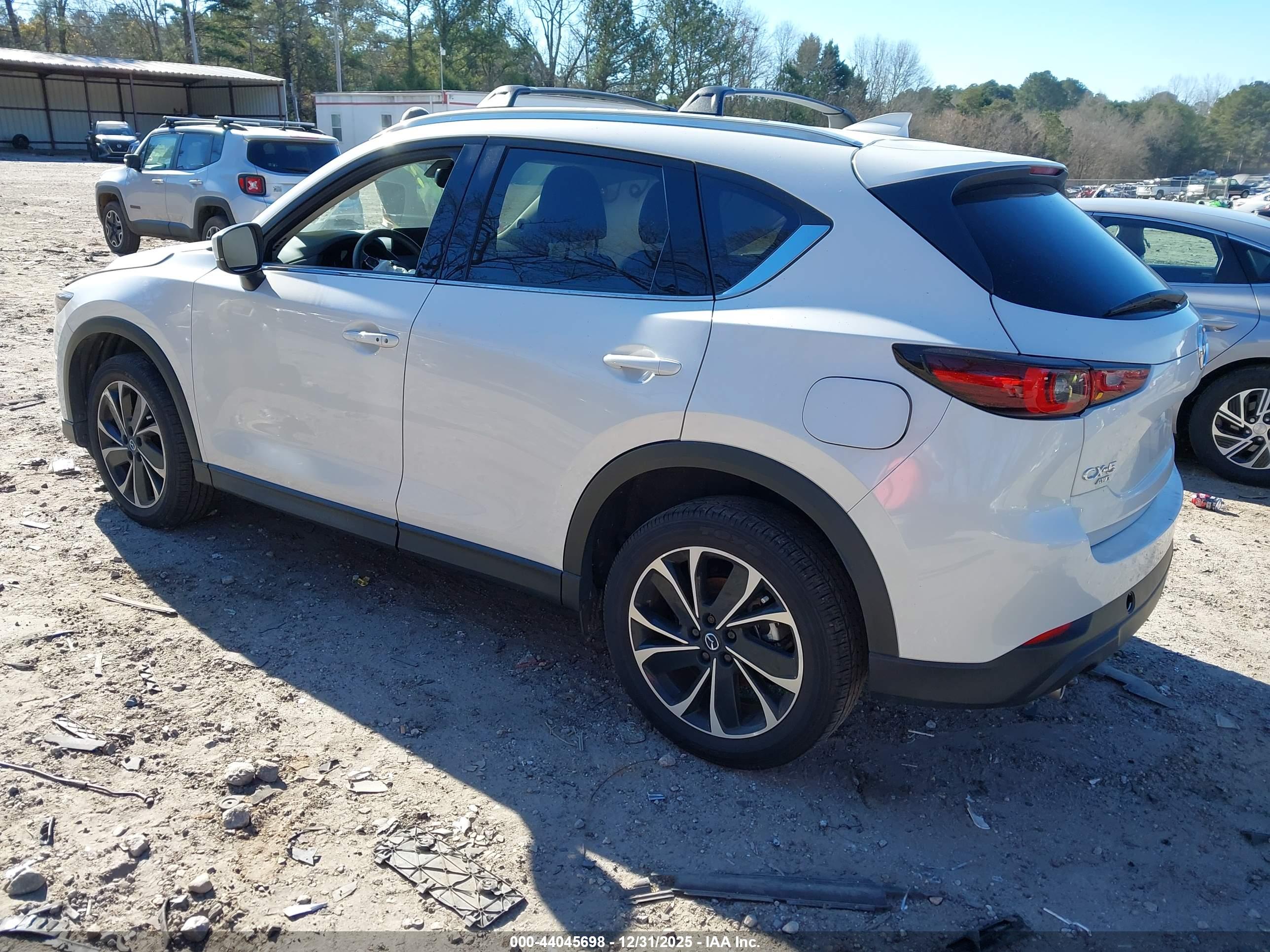 MAZDA CX-5 image 3