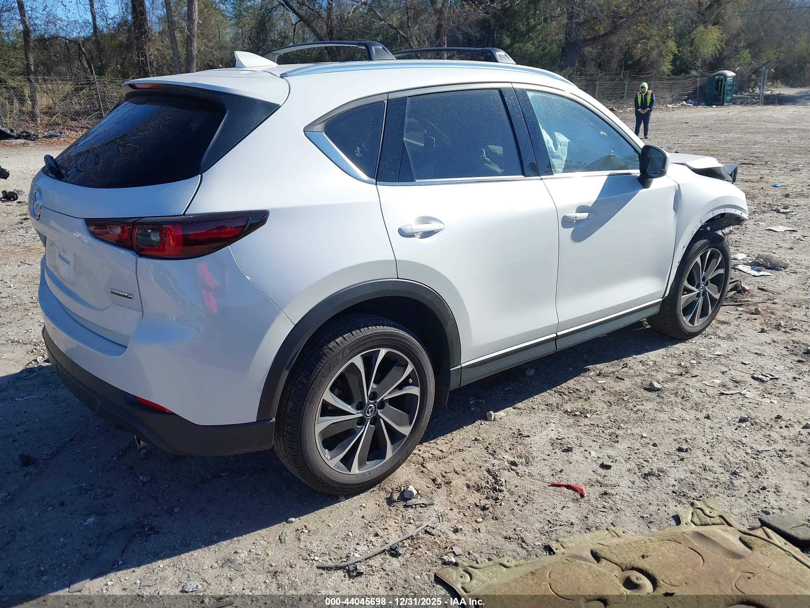 MAZDA CX-5 image 4