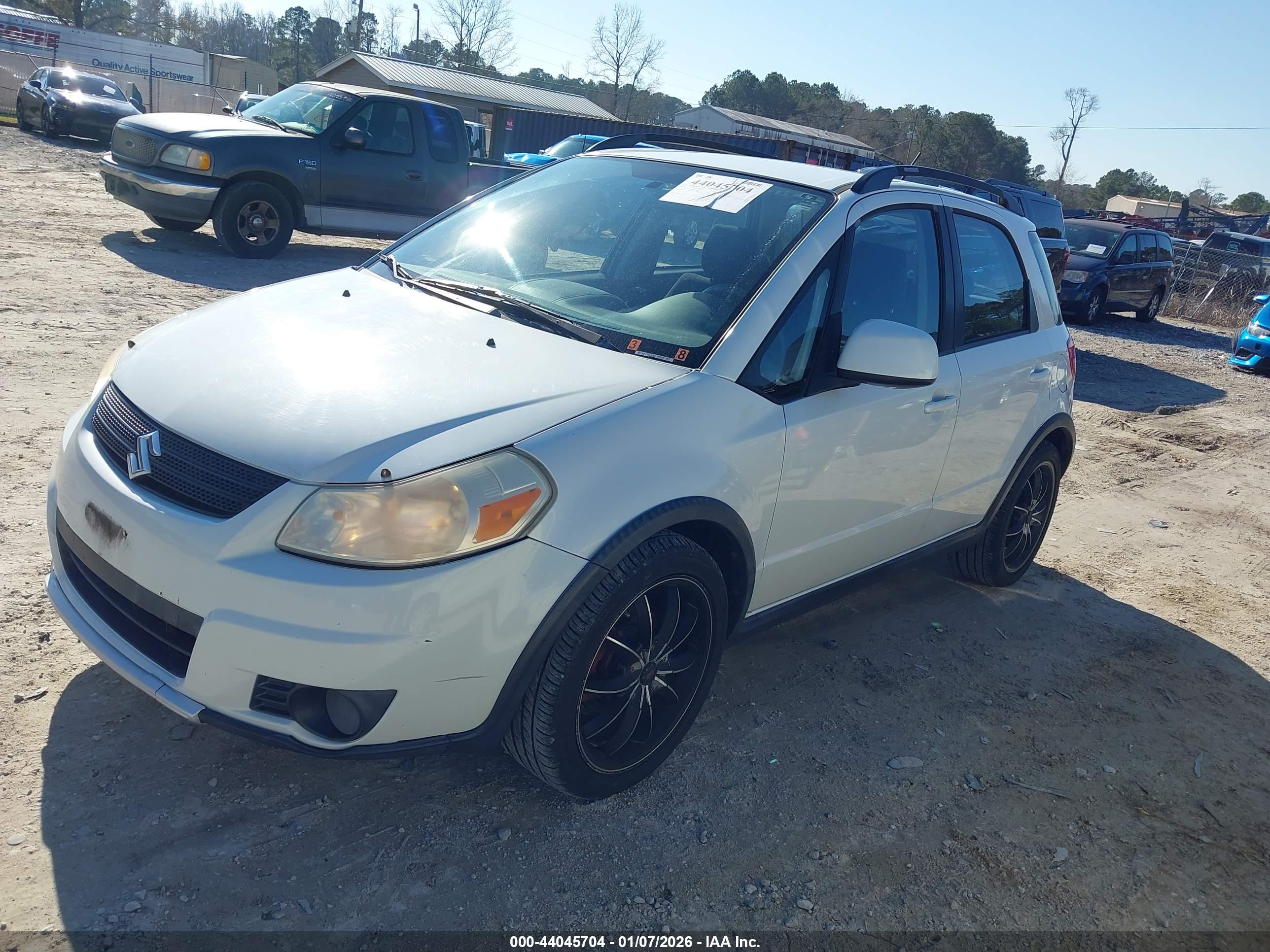 SUZUKI SX4 image 2