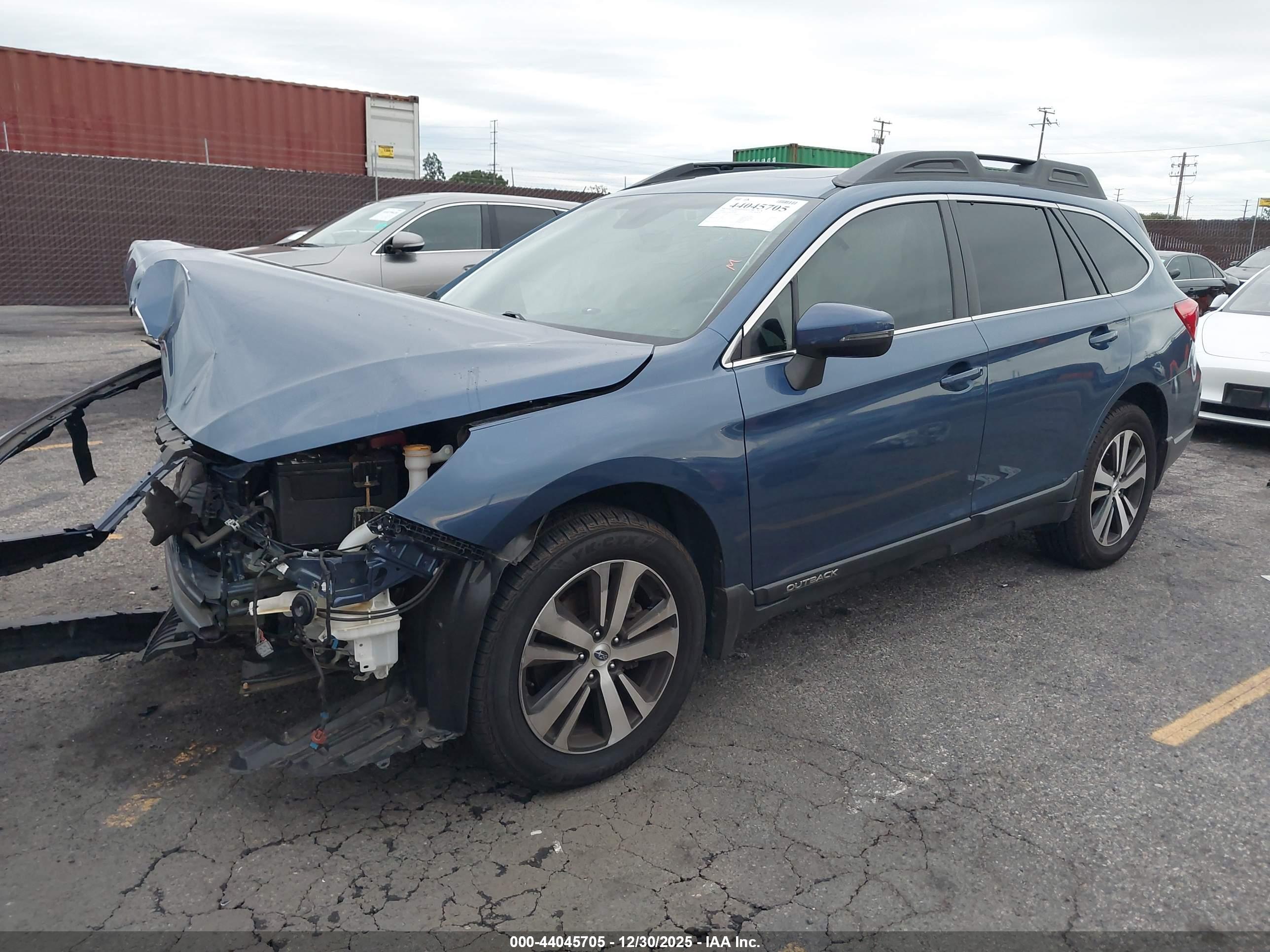 SUBARU OUTBACK image 2