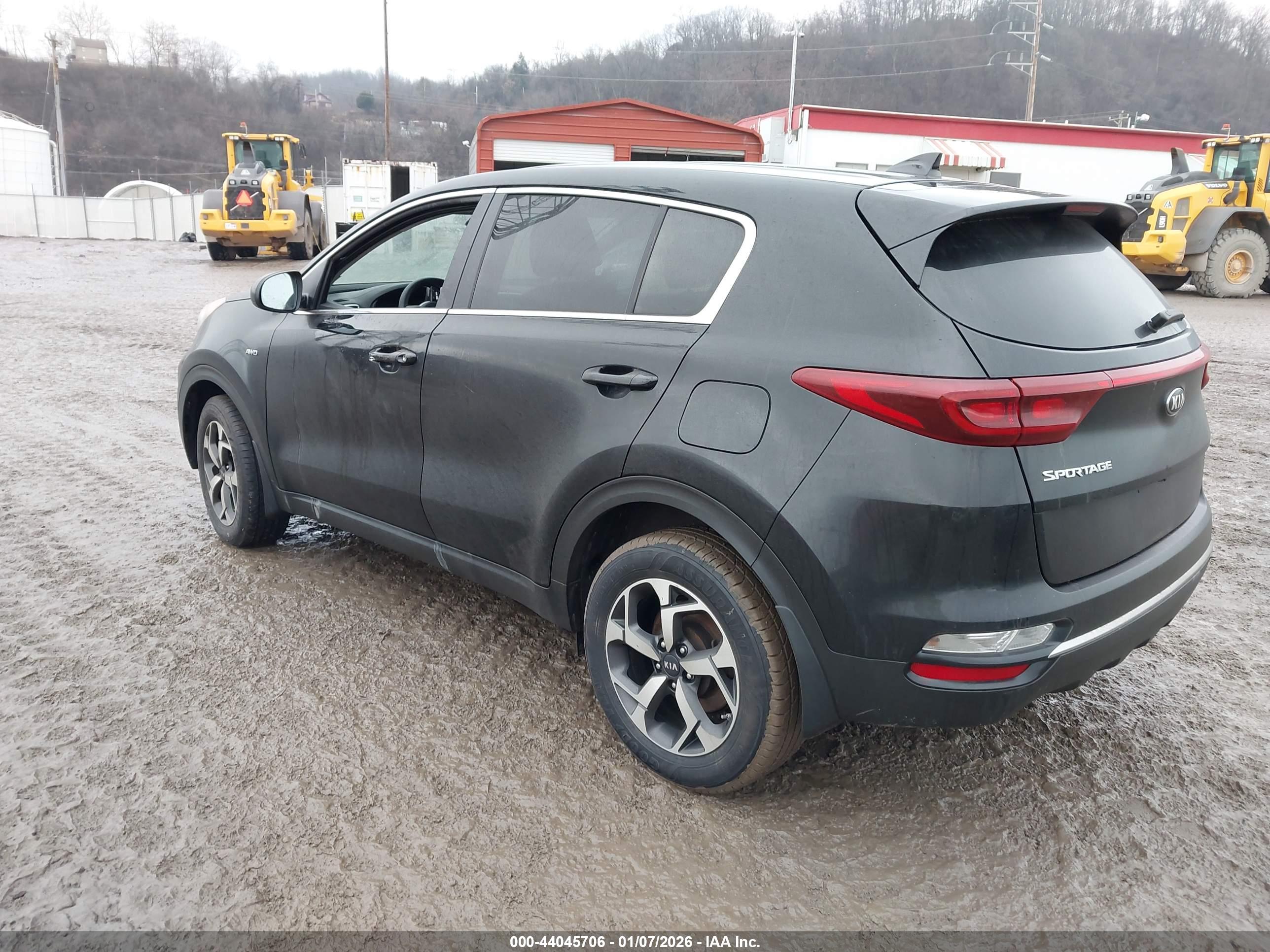 KIA SPORTAGE image 3