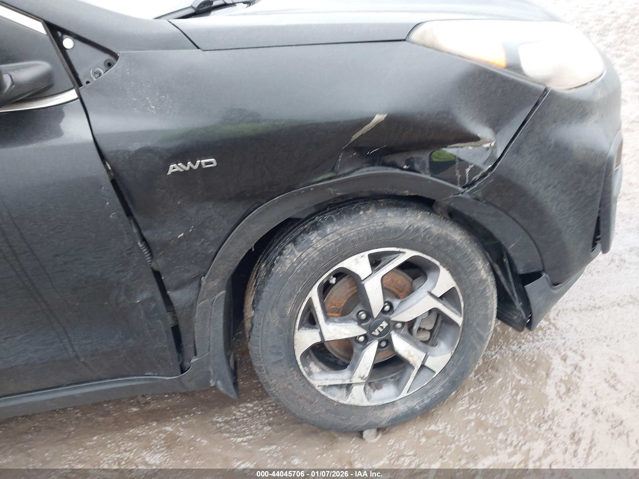 KIA SPORTAGE image 6