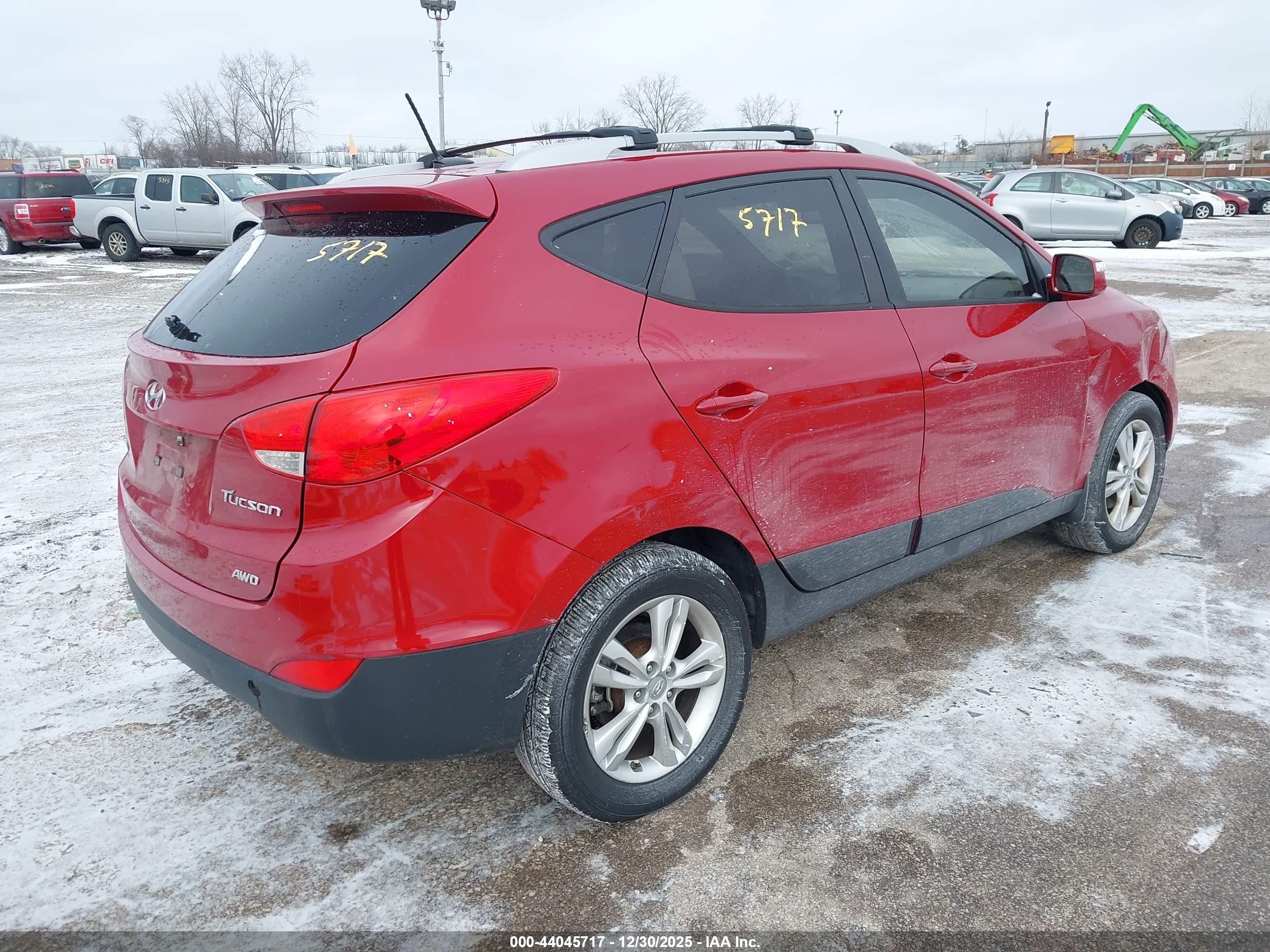 HYUNDAI TUCSON image 4
