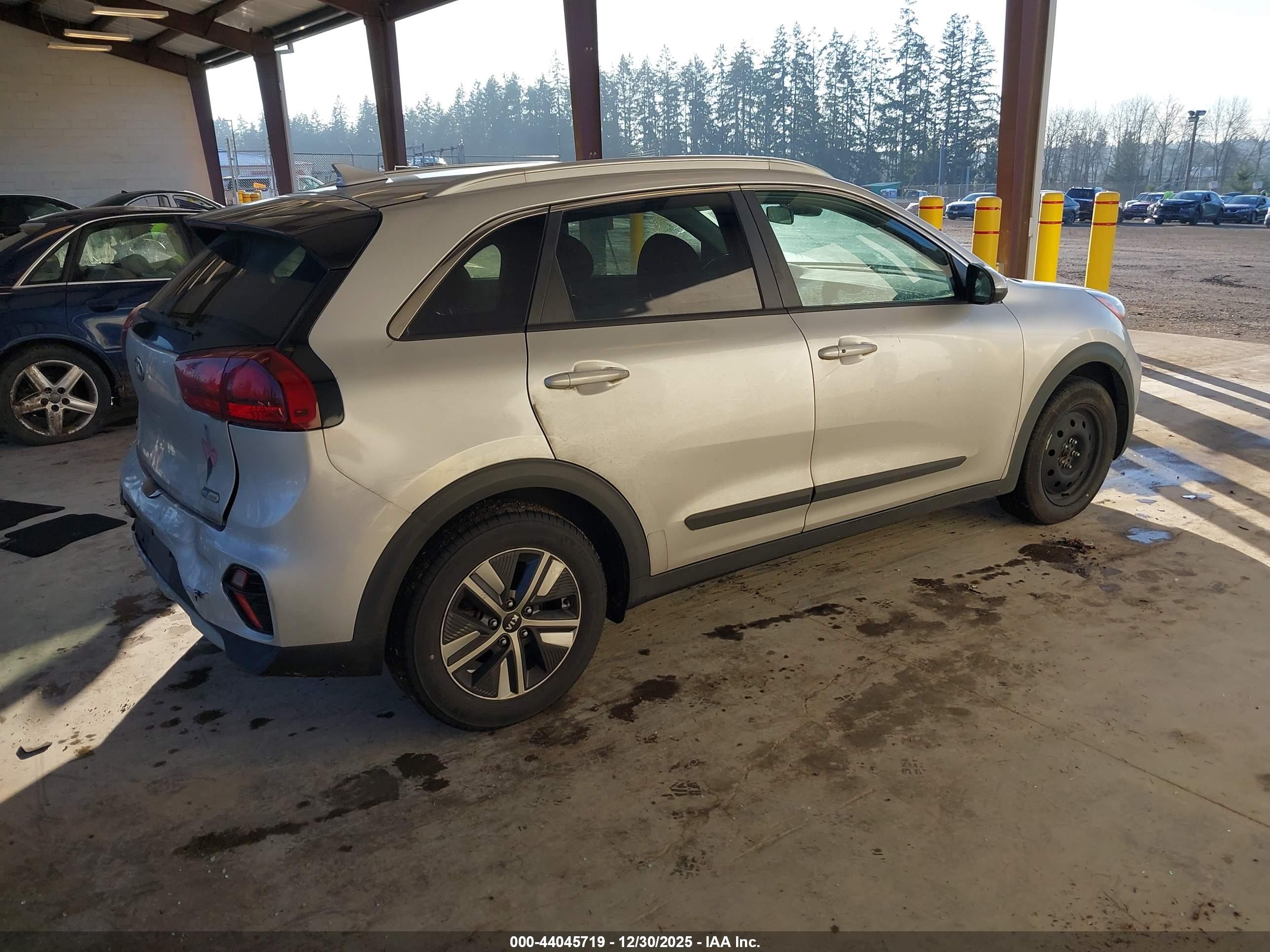 KIA NIRO image 4