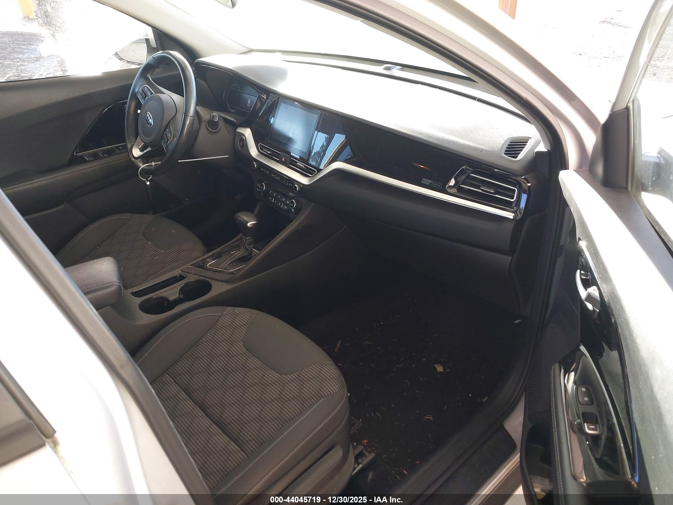 KIA NIRO image 5