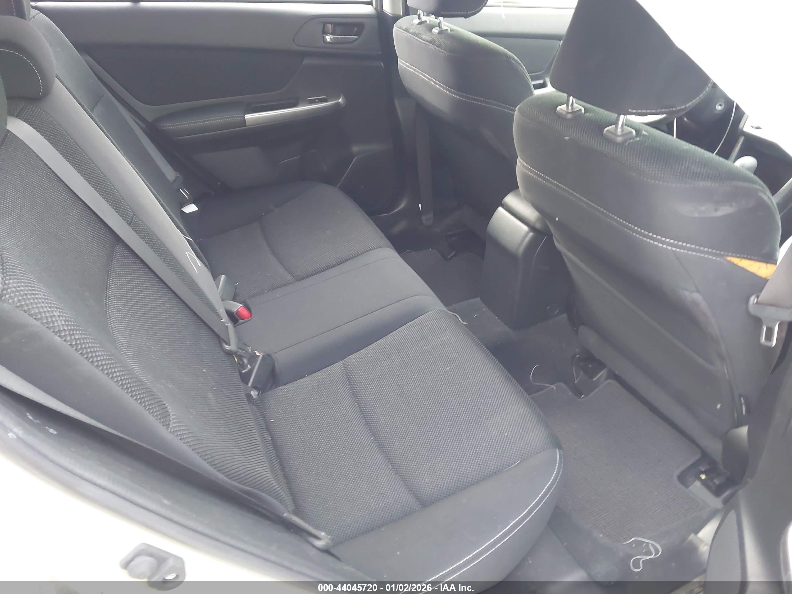 SUBARU XV image 8