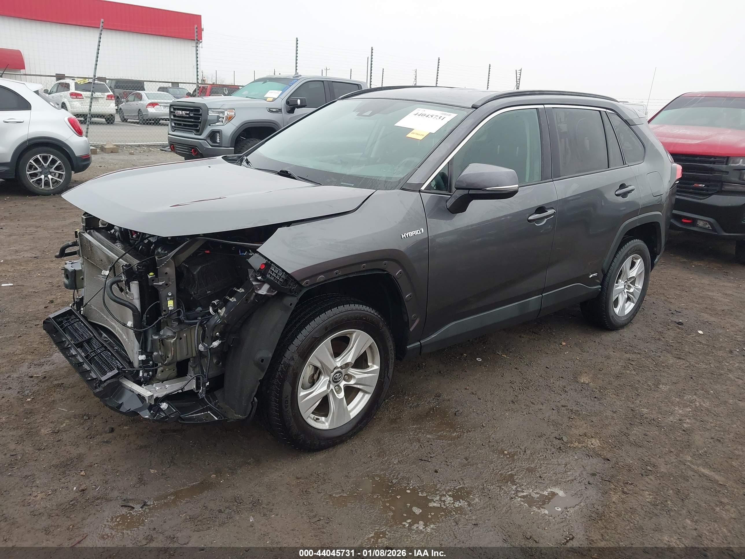 TOYOTA RAV4 image 2