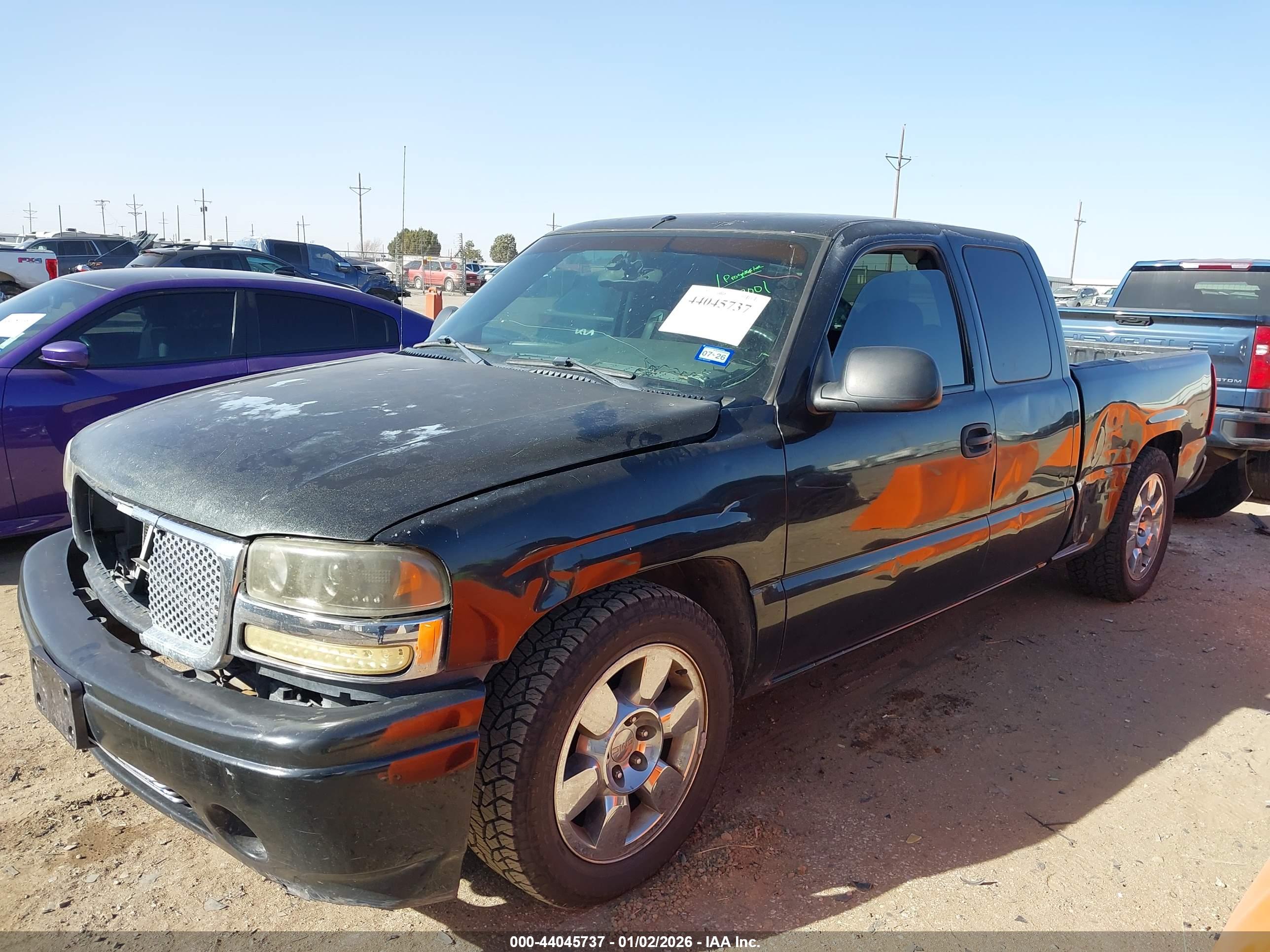 GMC SIERRA image 2