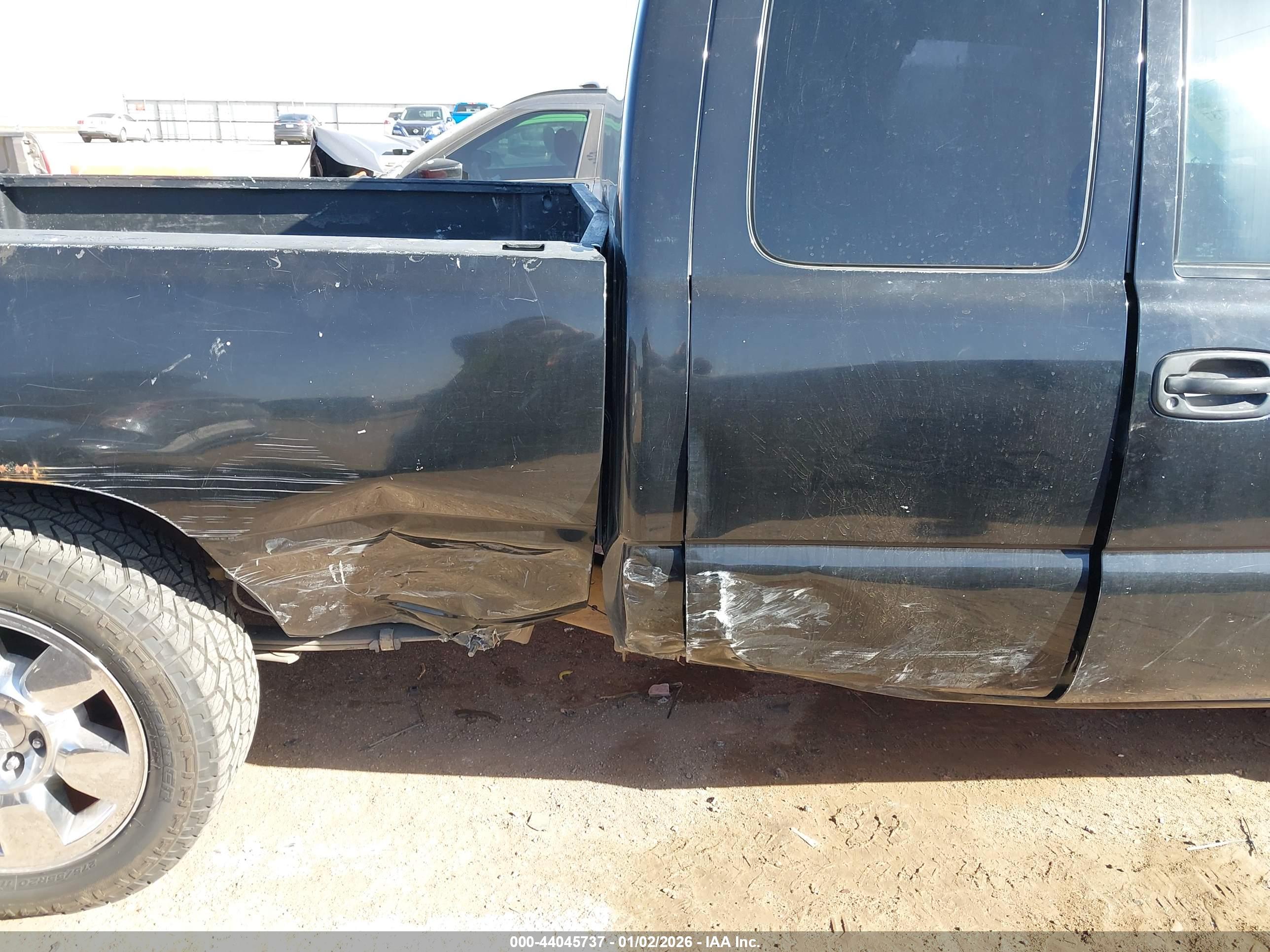 GMC SIERRA image 6