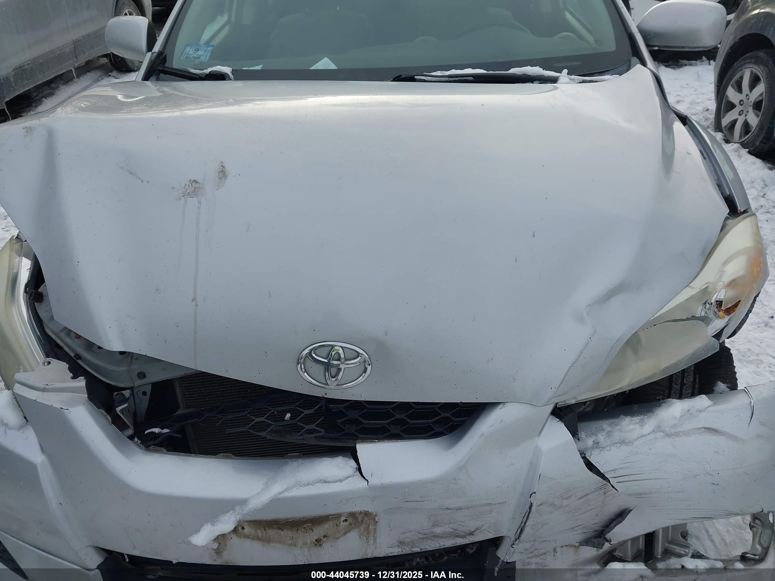 TOYOTA MATRIX image 10