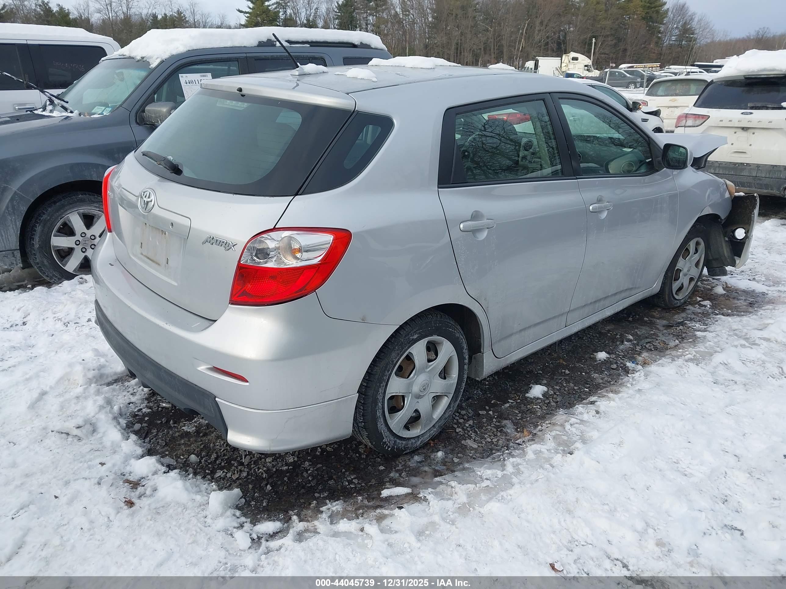 TOYOTA MATRIX image 4