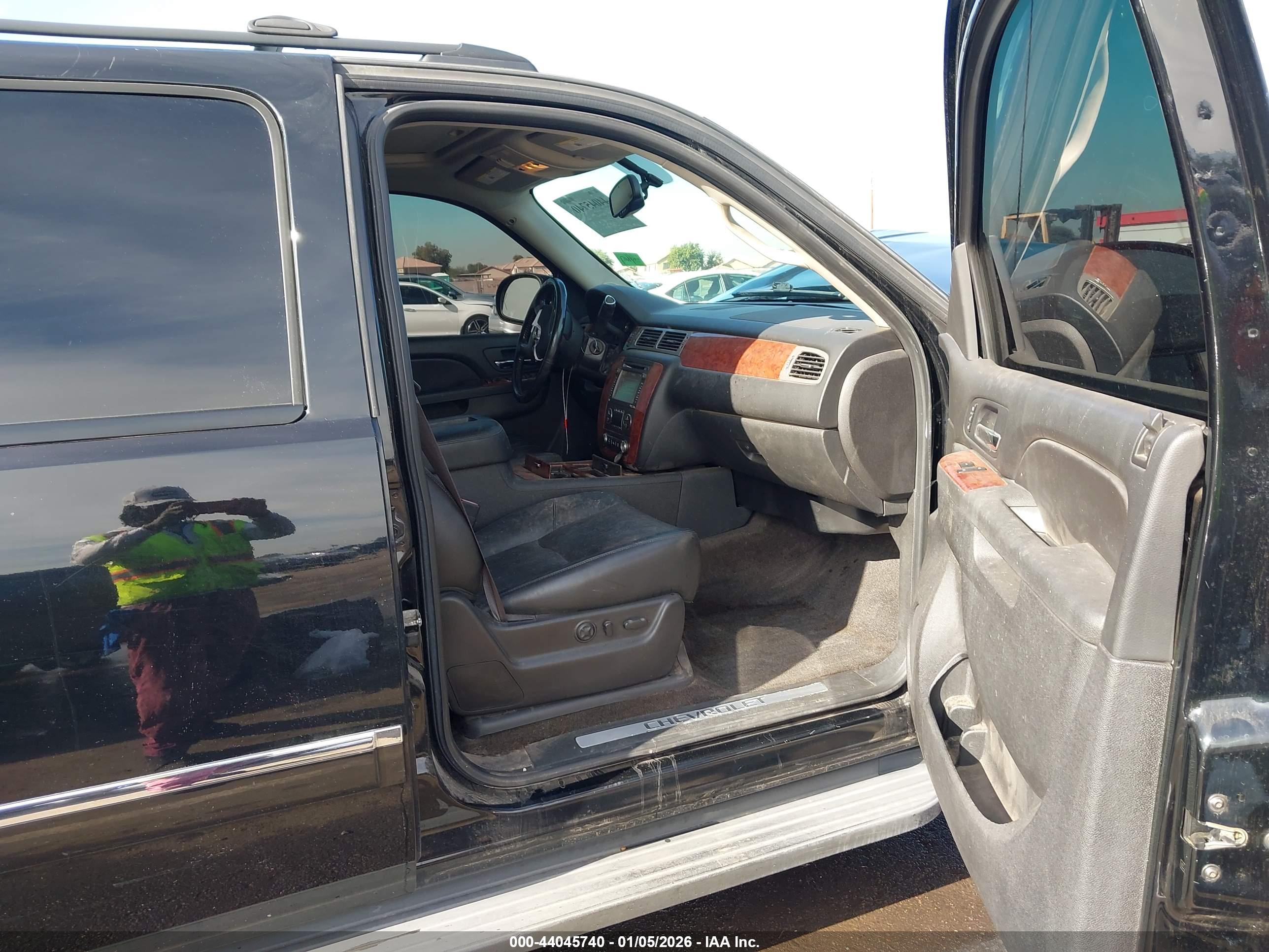 CHEVROLET AVALANCHE image 5