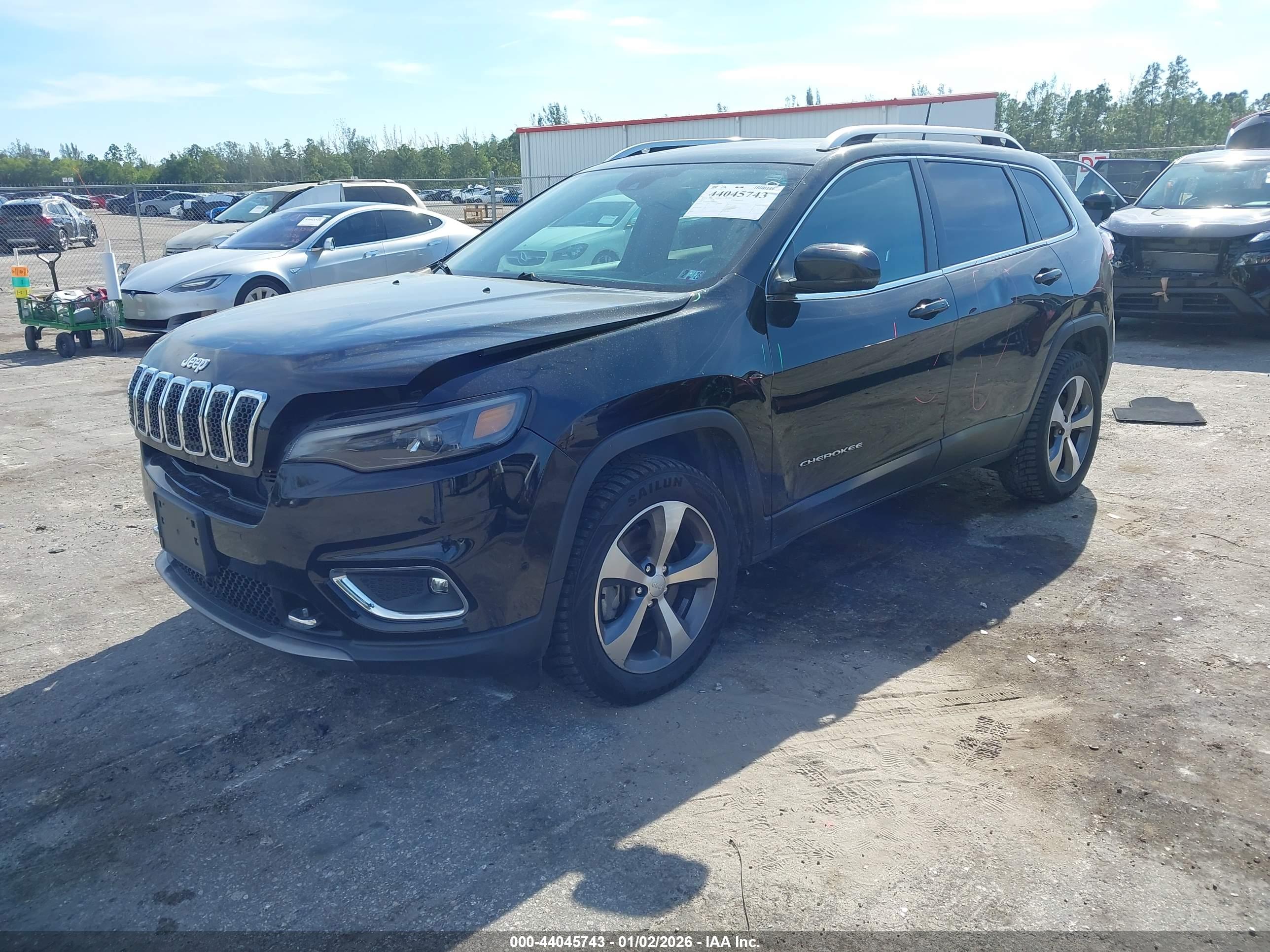 JEEP CHEROKEE image 2