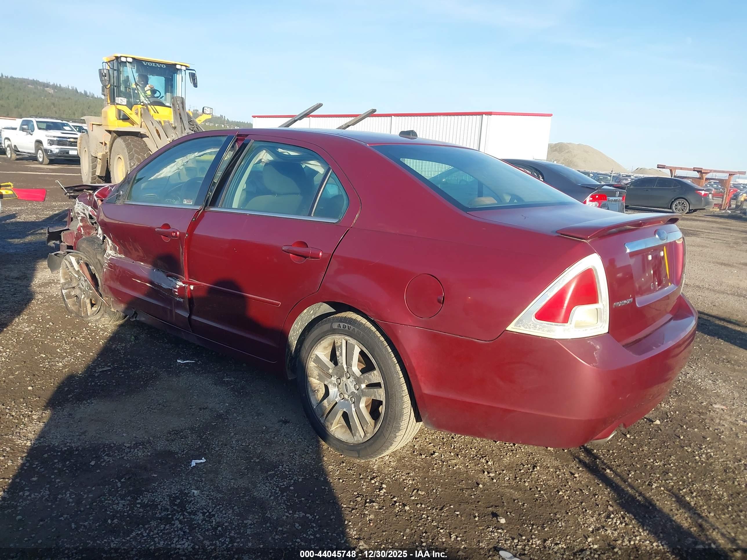 FORD FUSION image 3