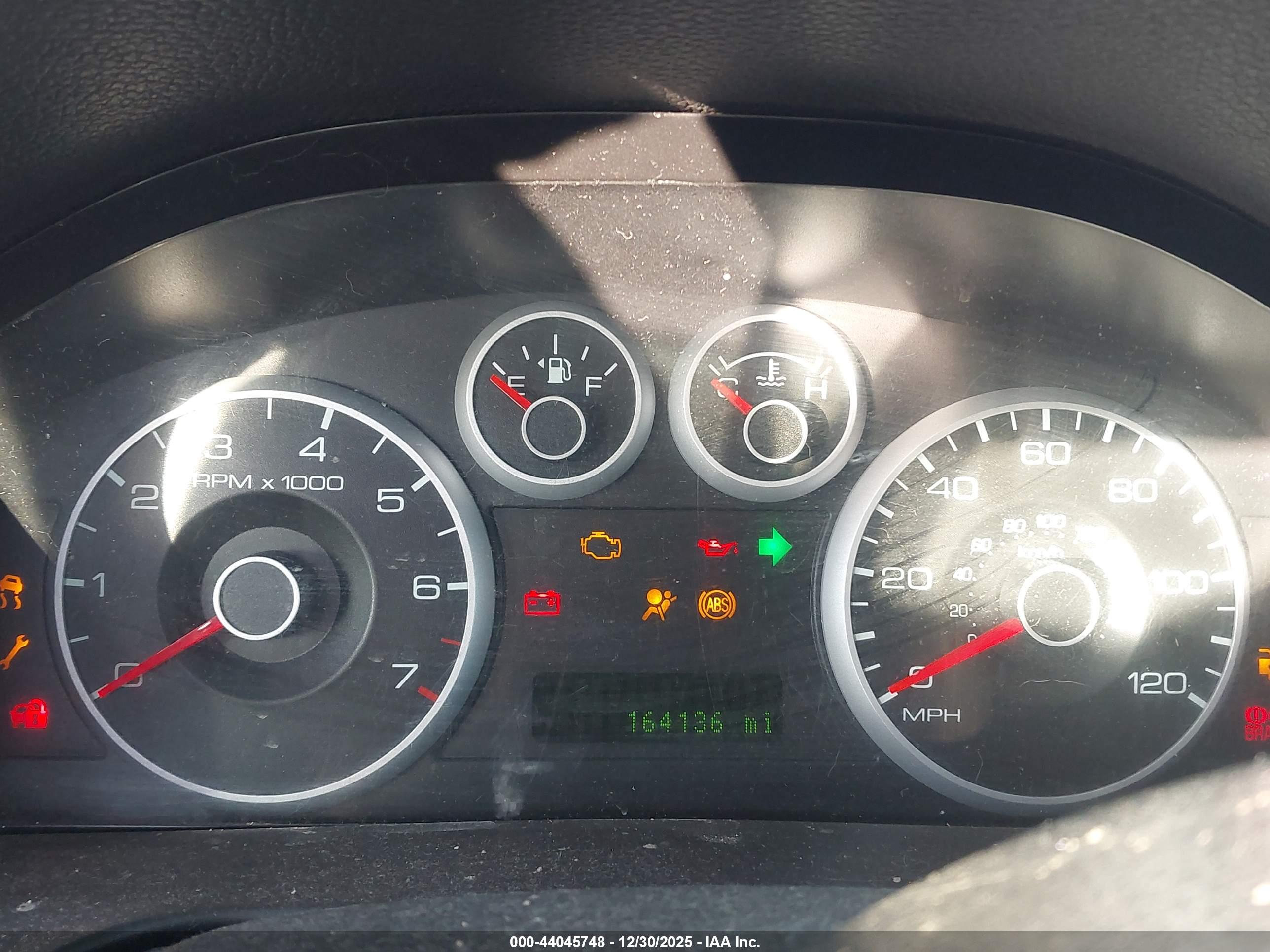 FORD FUSION image 7