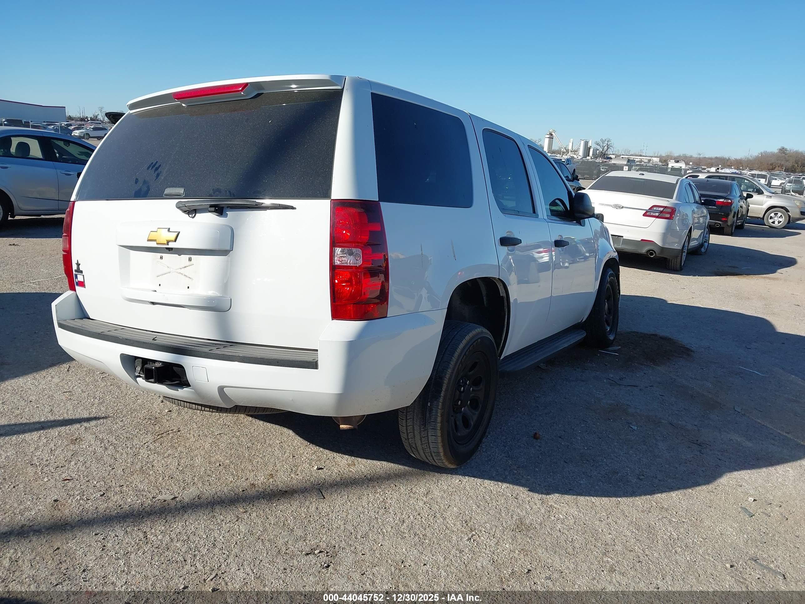 CHEVROLET TAHOE image 4