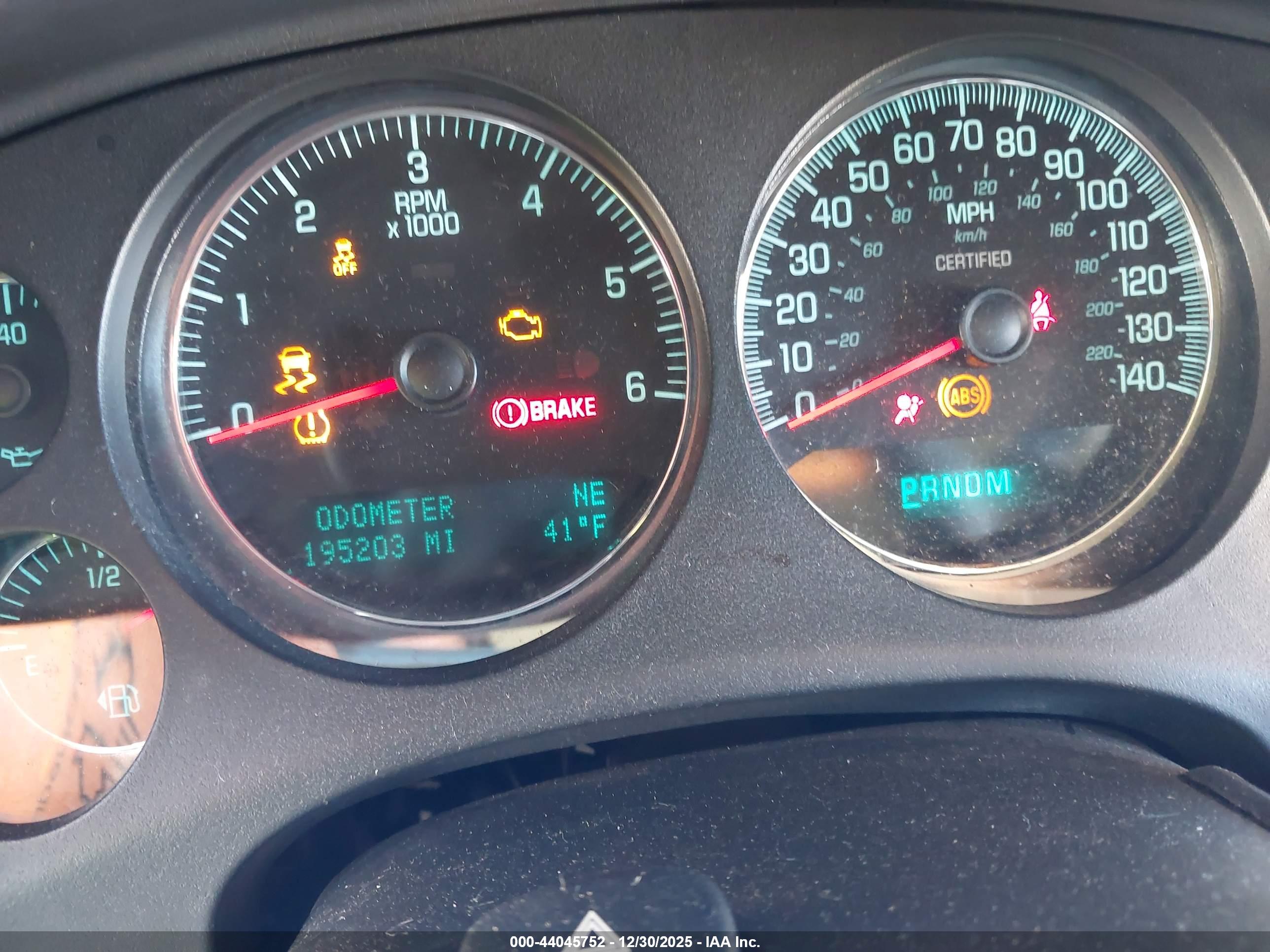 CHEVROLET TAHOE image 7
