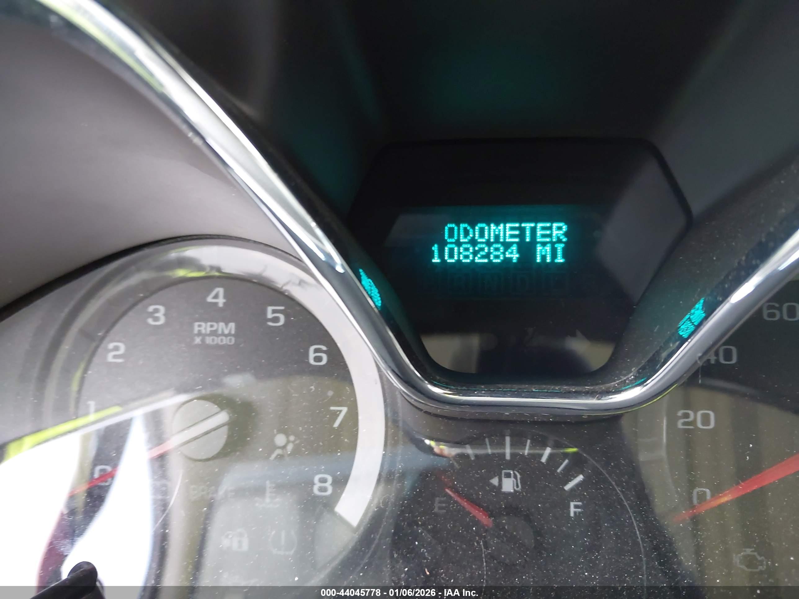 CHEVROLET TRAVERSE image 7