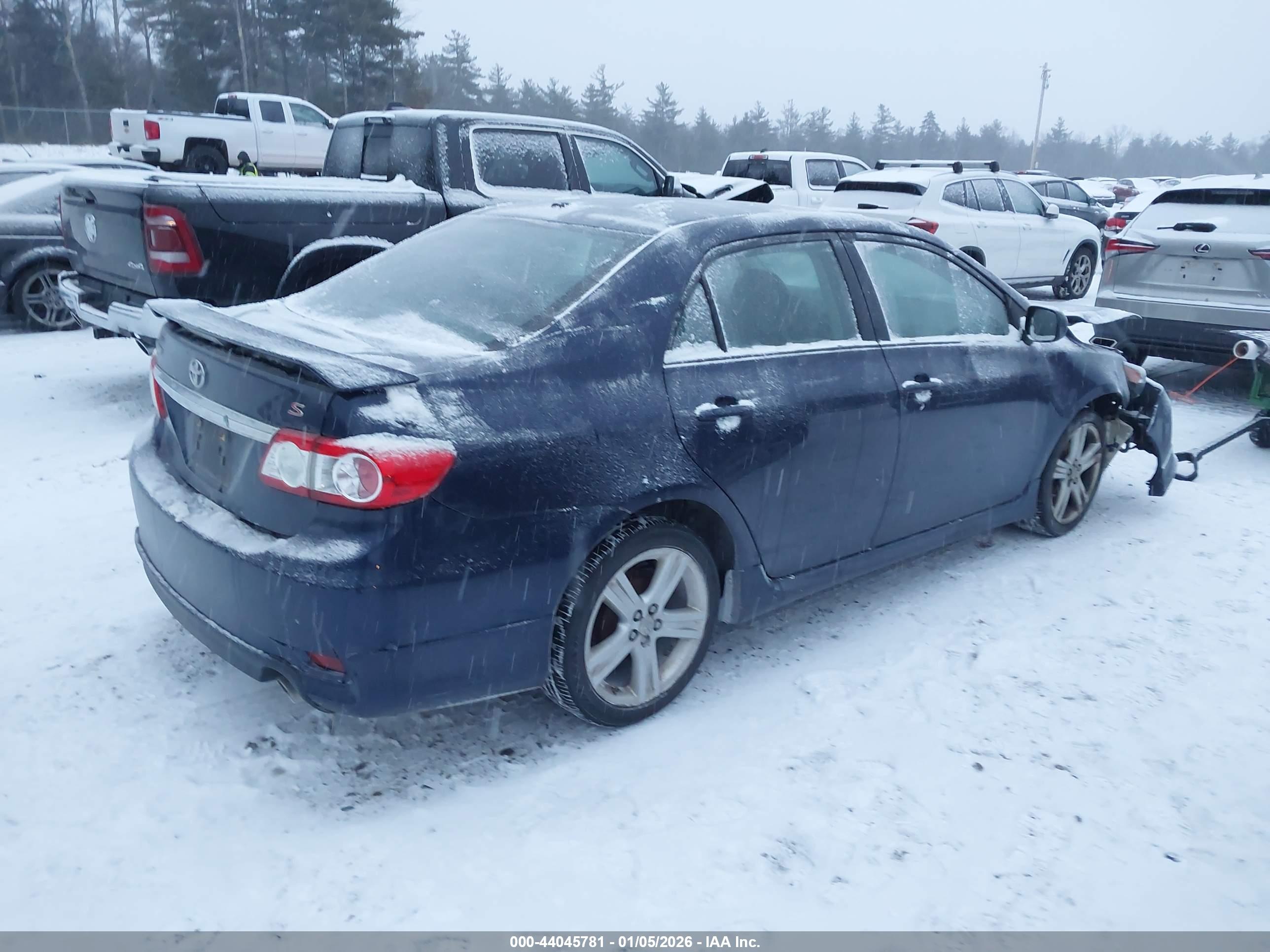 TOYOTA COROLLA image 4