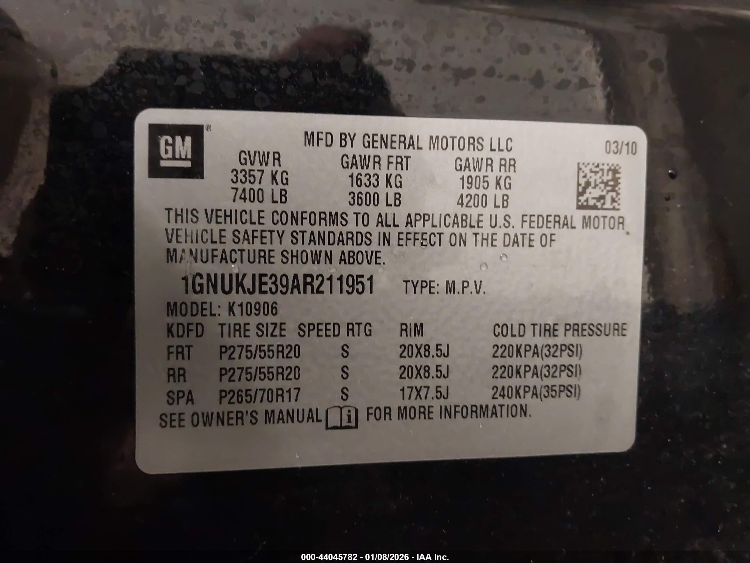 CHEVROLET SUBURBAN image 9