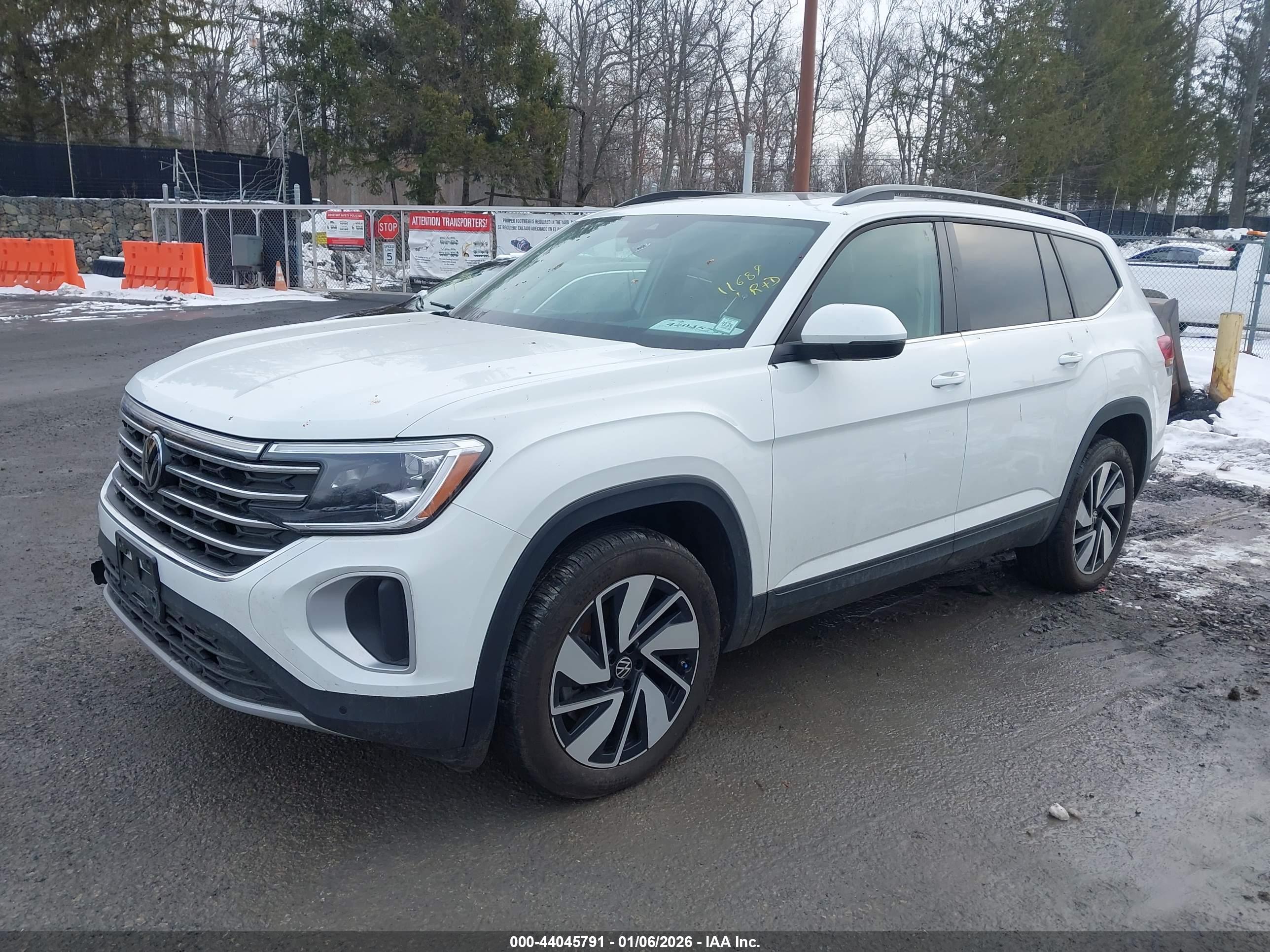 VOLKSWAGEN ATLAS image 2