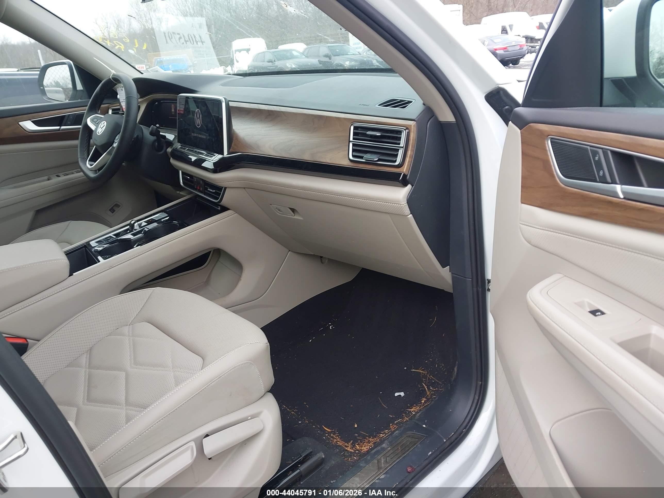 VOLKSWAGEN ATLAS image 5