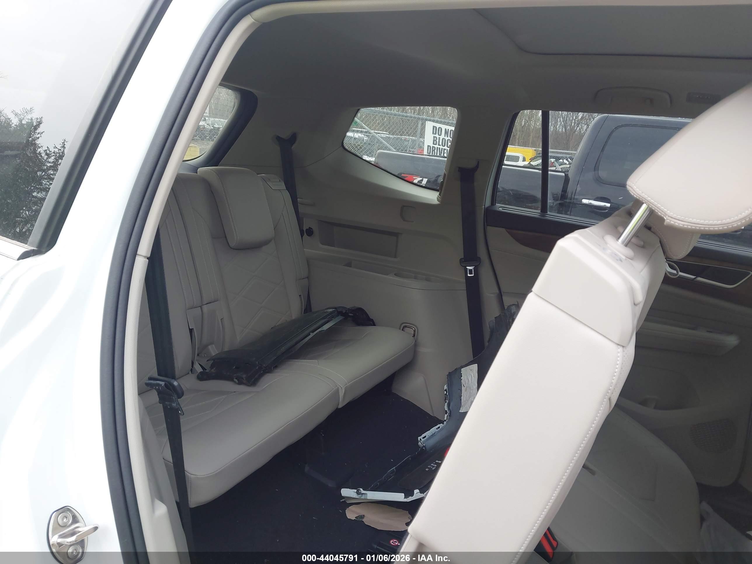 VOLKSWAGEN ATLAS image 8