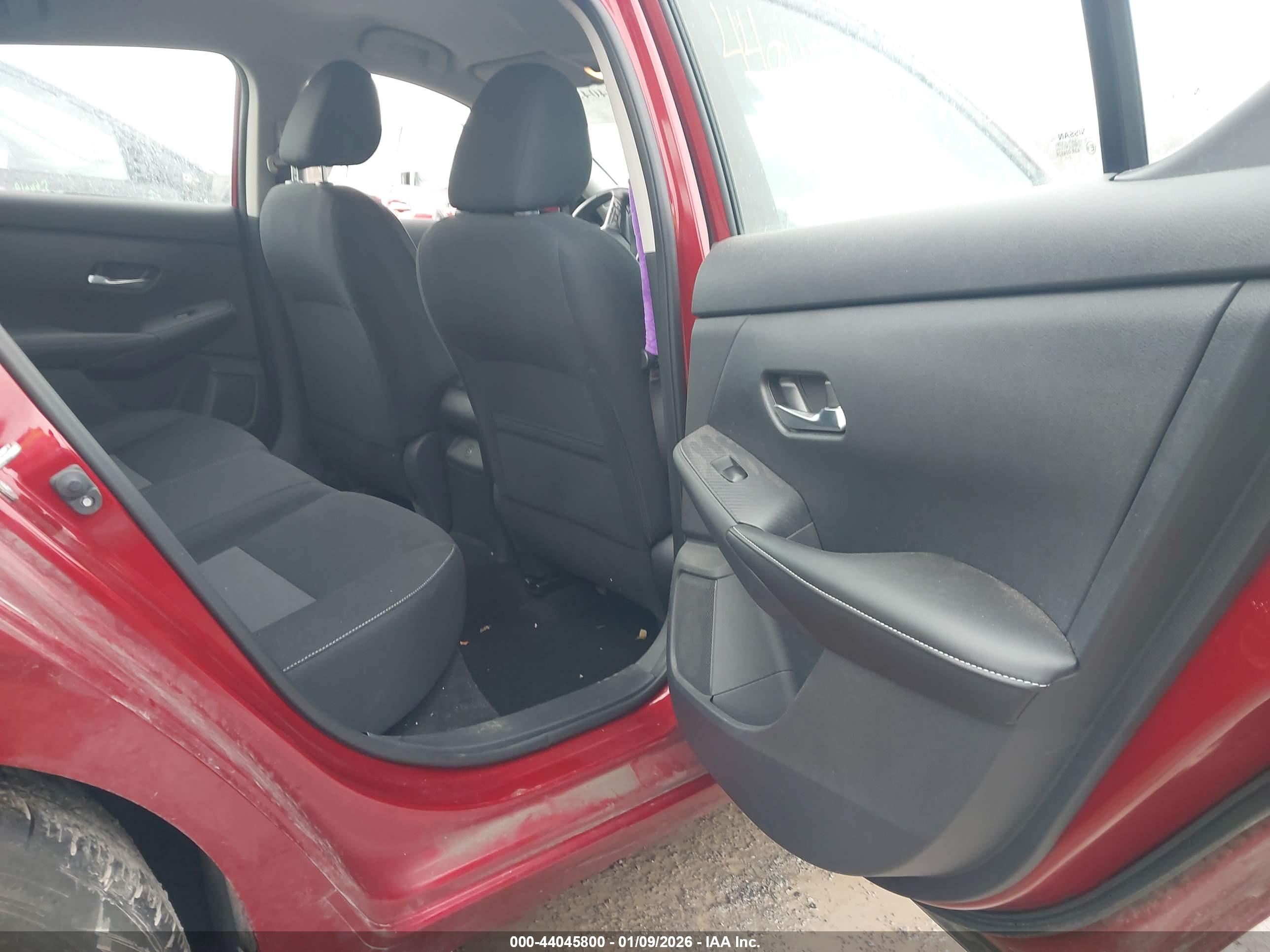 NISSAN SENTRA image 8