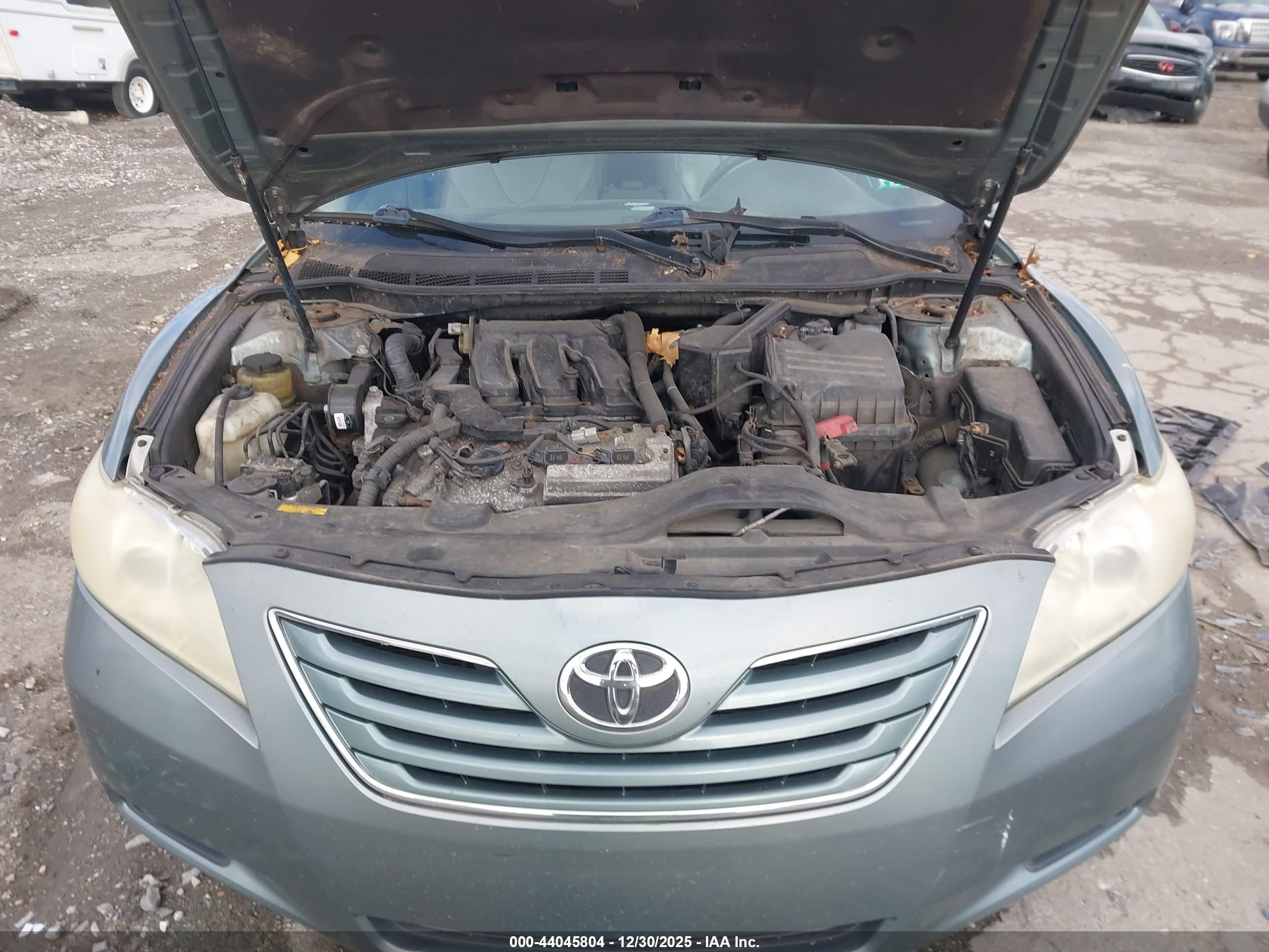 TOYOTA CAMRY image 10