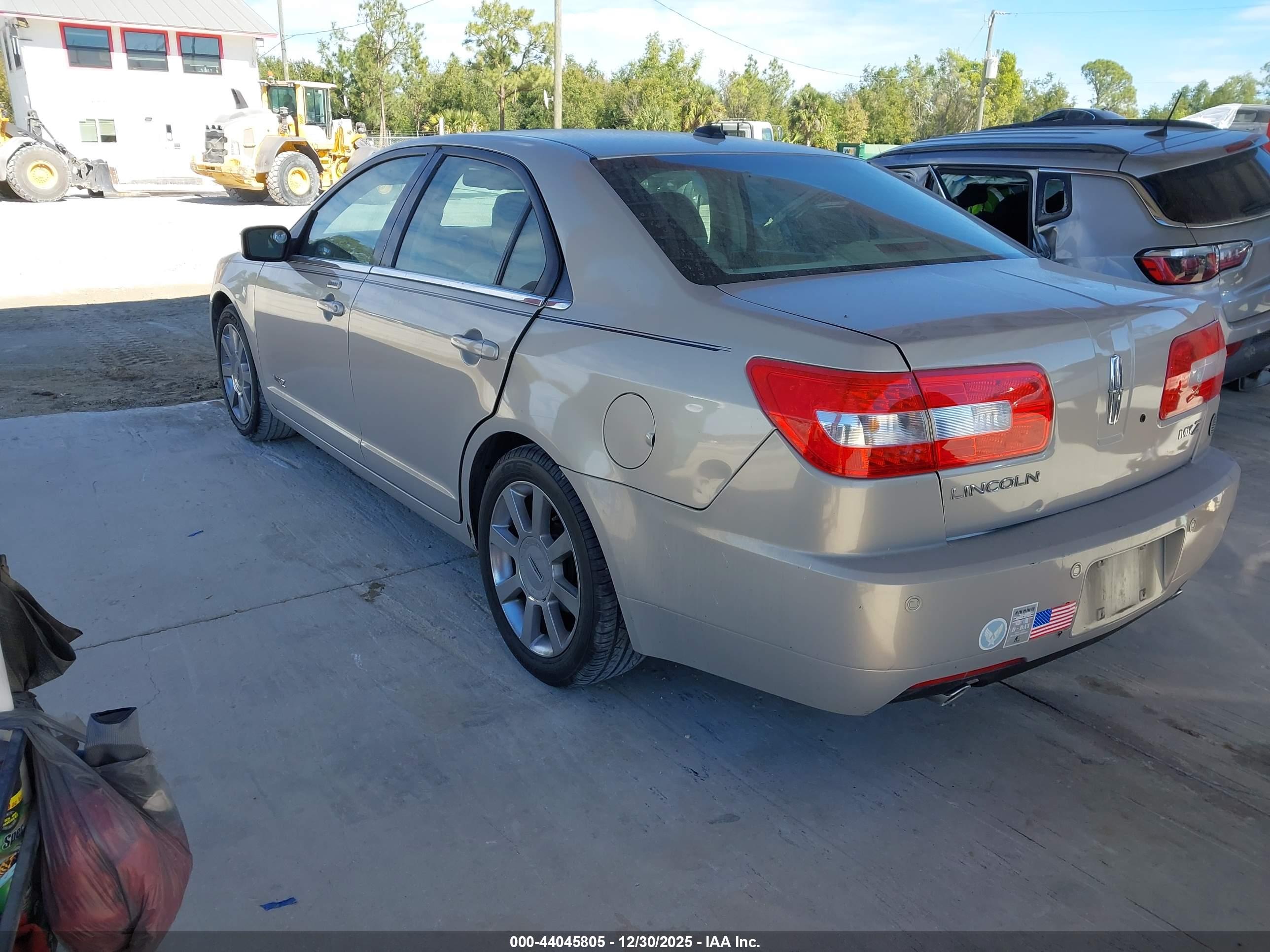 LINCOLN MKZ image 3
