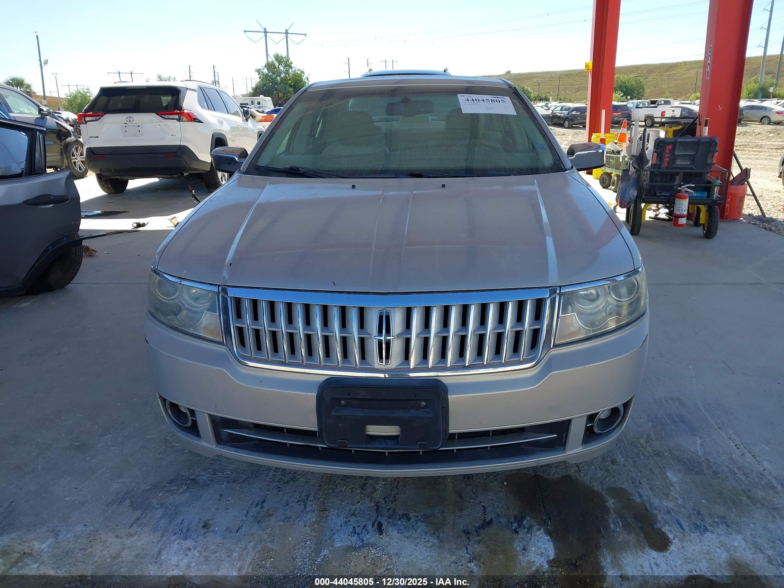 LINCOLN MKZ image 6