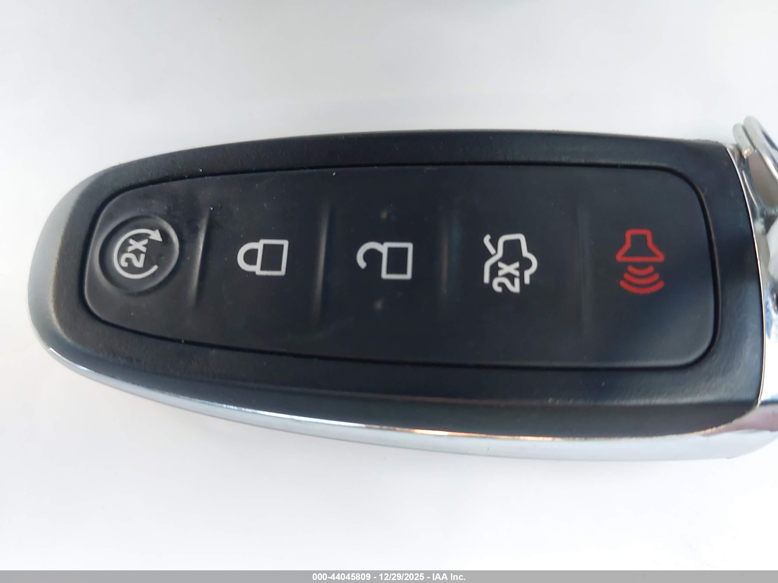 FORD ESCAPE image 11