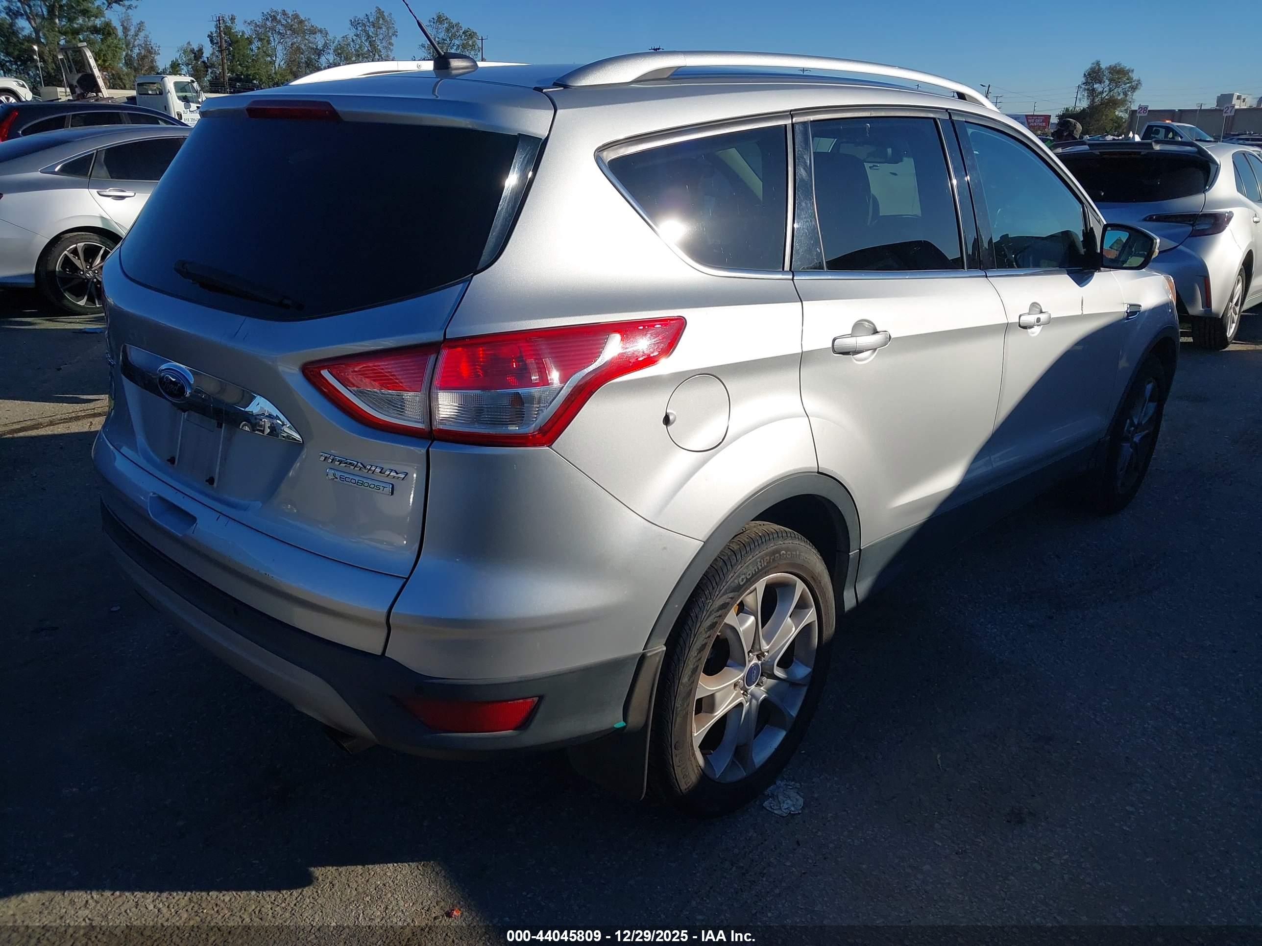 FORD ESCAPE image 4