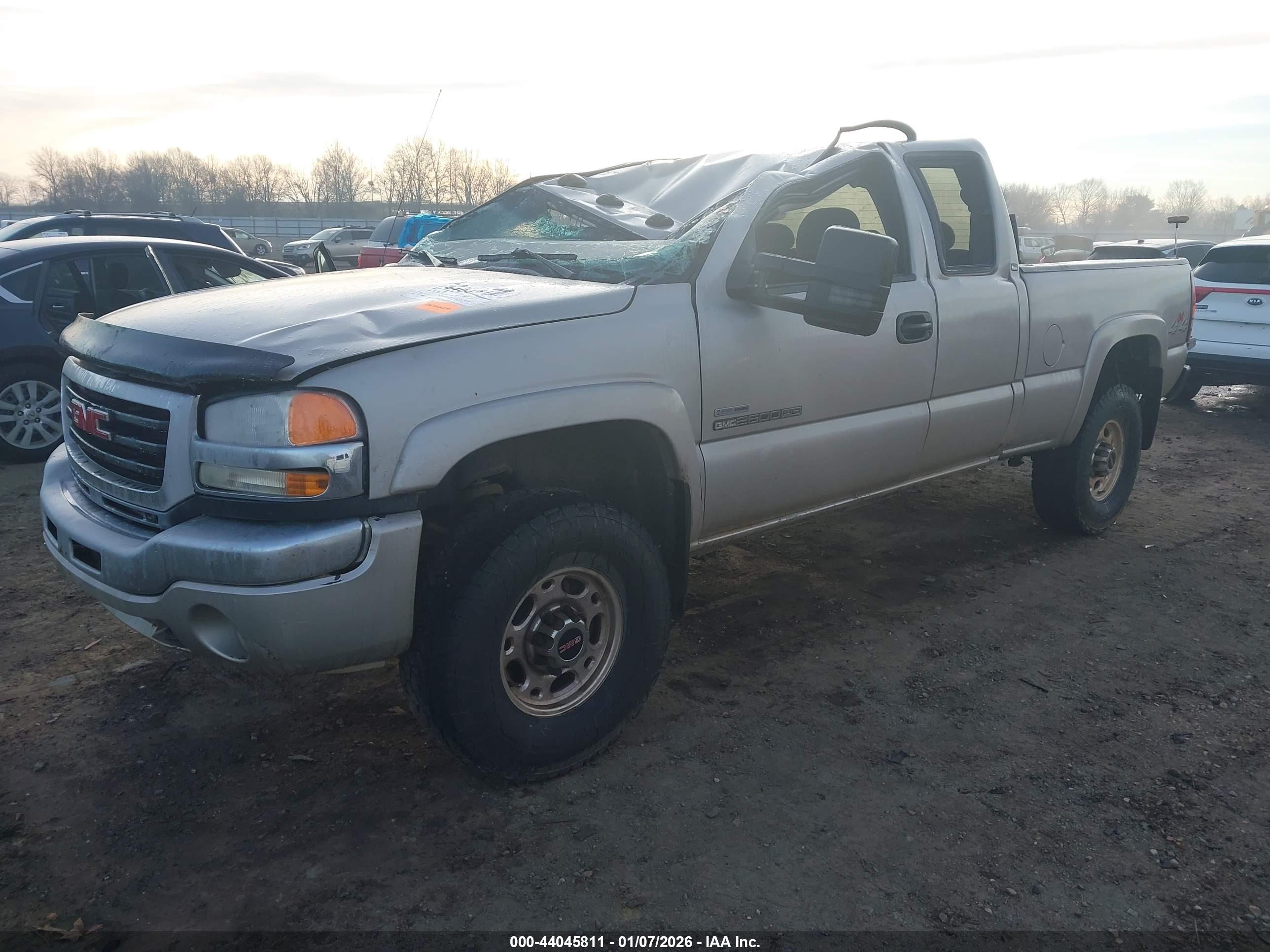 GMC SIERRA image 2
