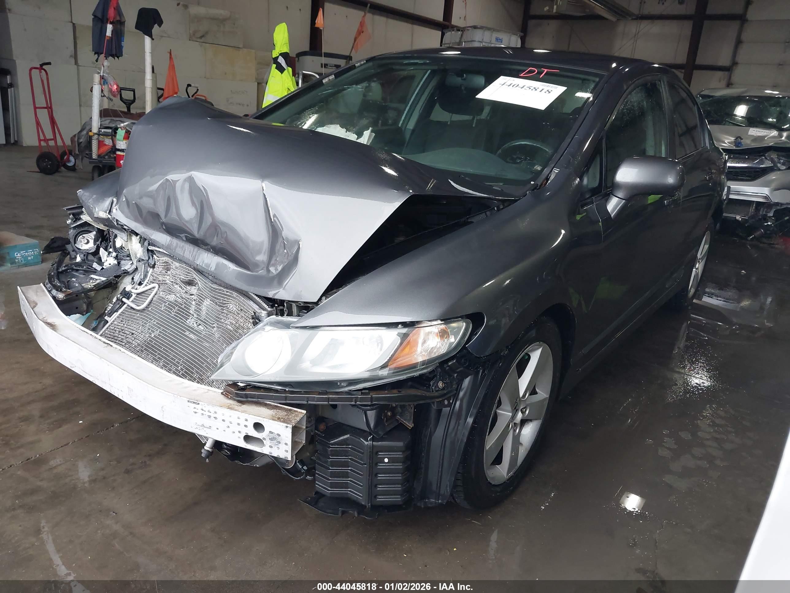 HONDA CIVIC image 2