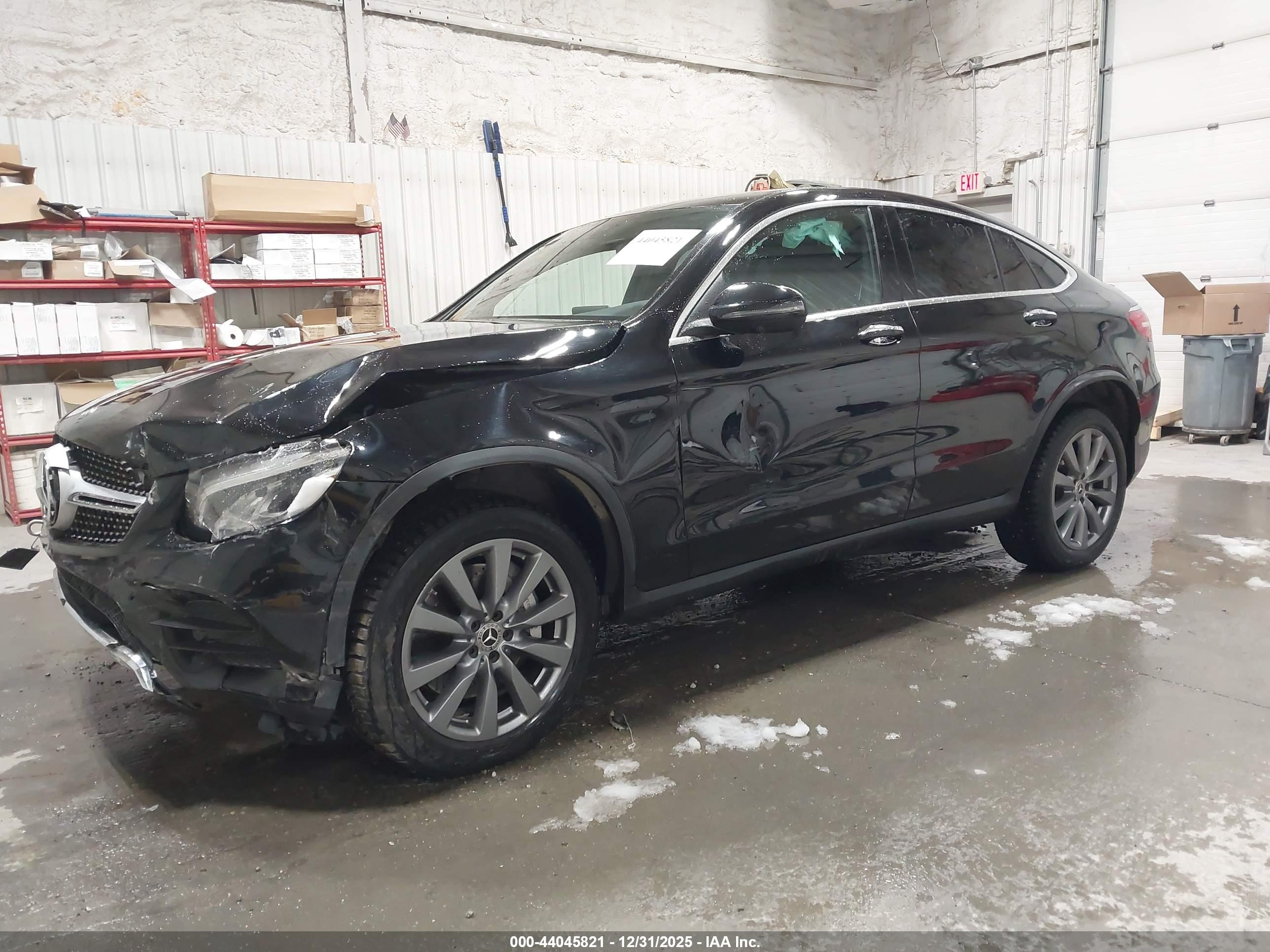 MERCEDES-BENZ GLC image 2