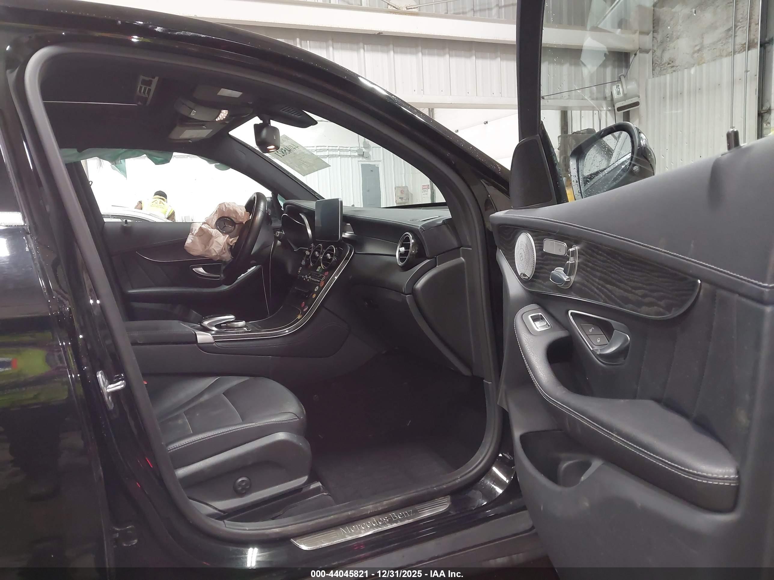 MERCEDES-BENZ GLC image 5