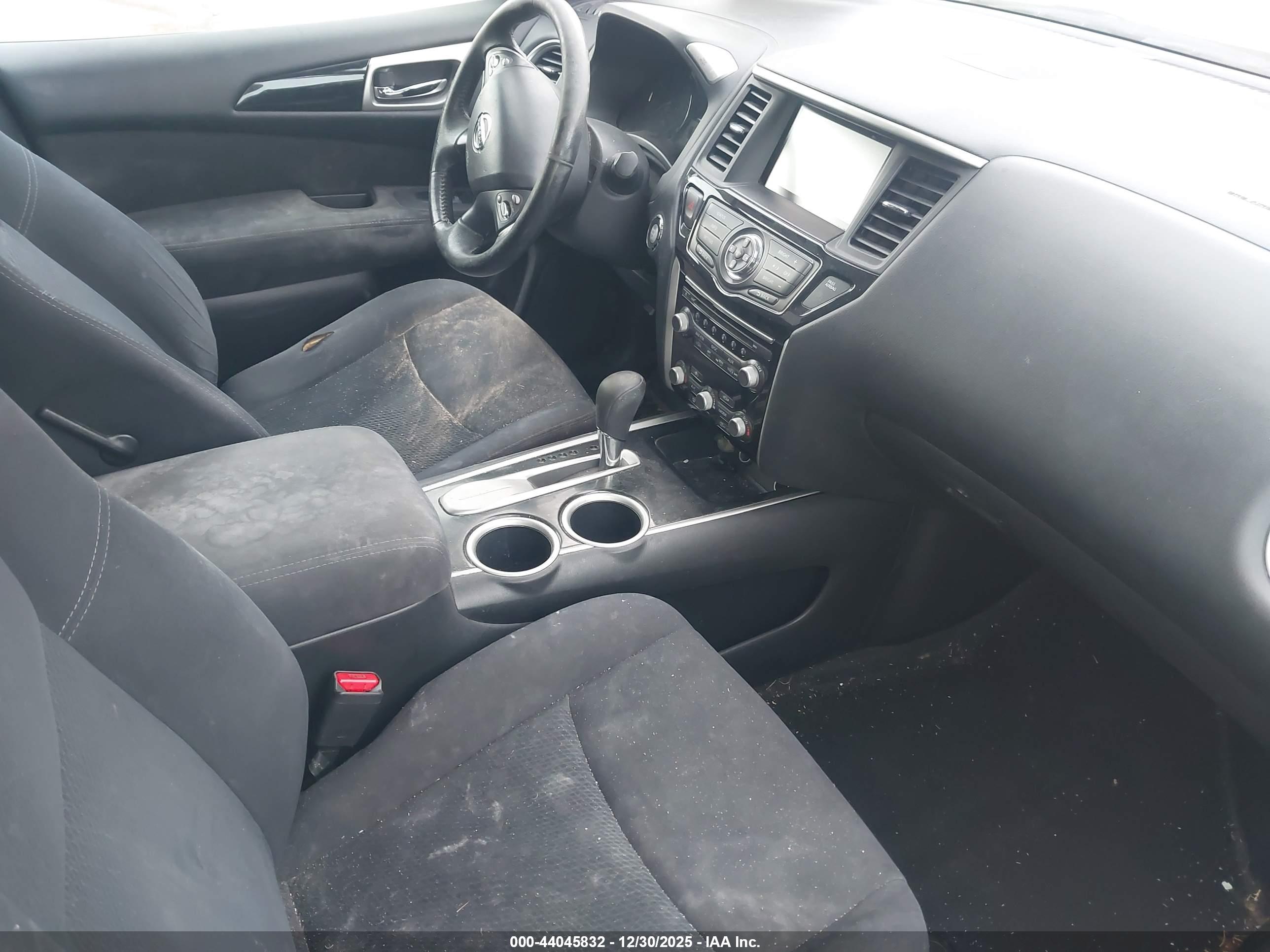 NISSAN PATHFINDER image 5