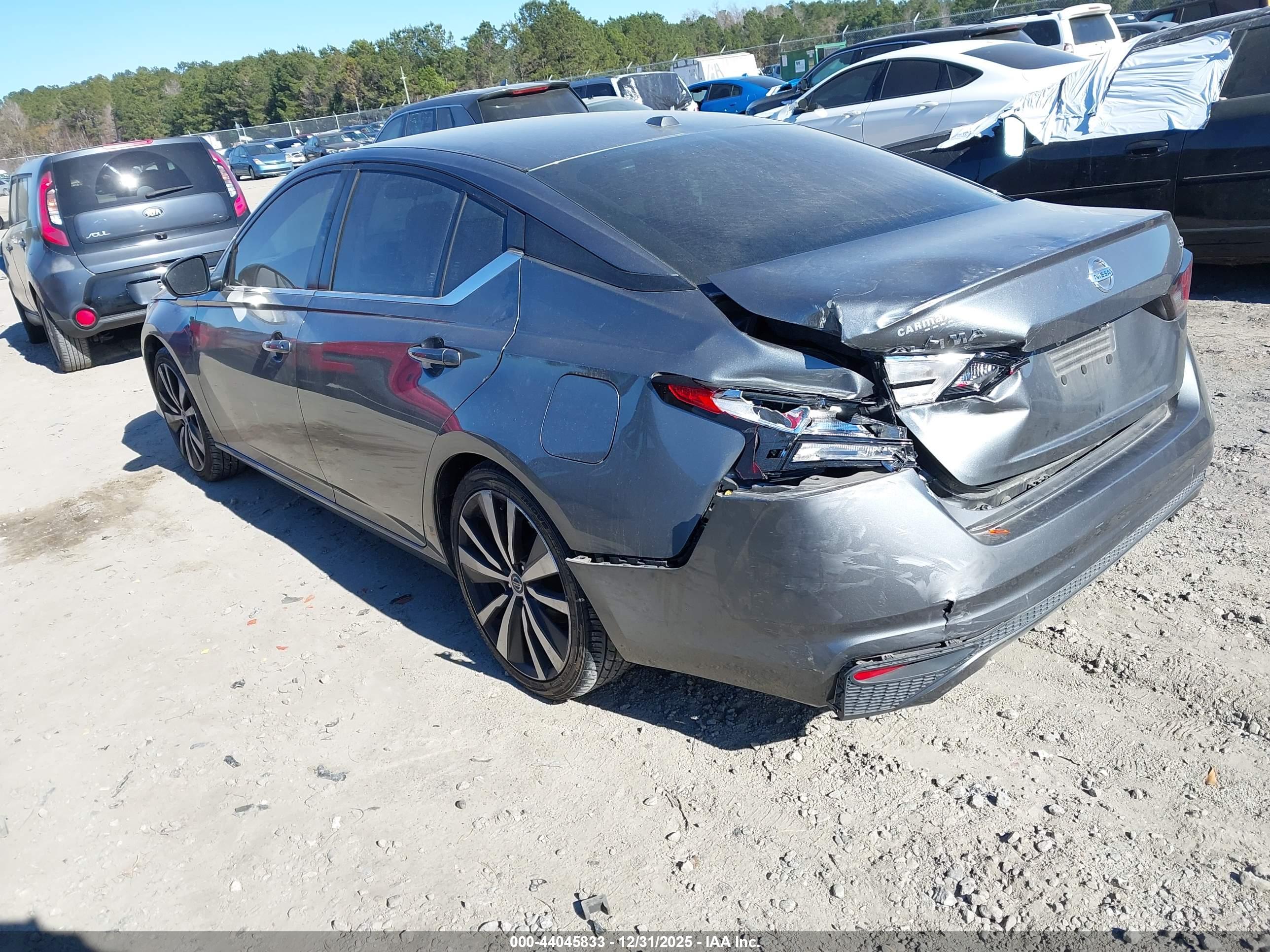 NISSAN ALTIMA image 3