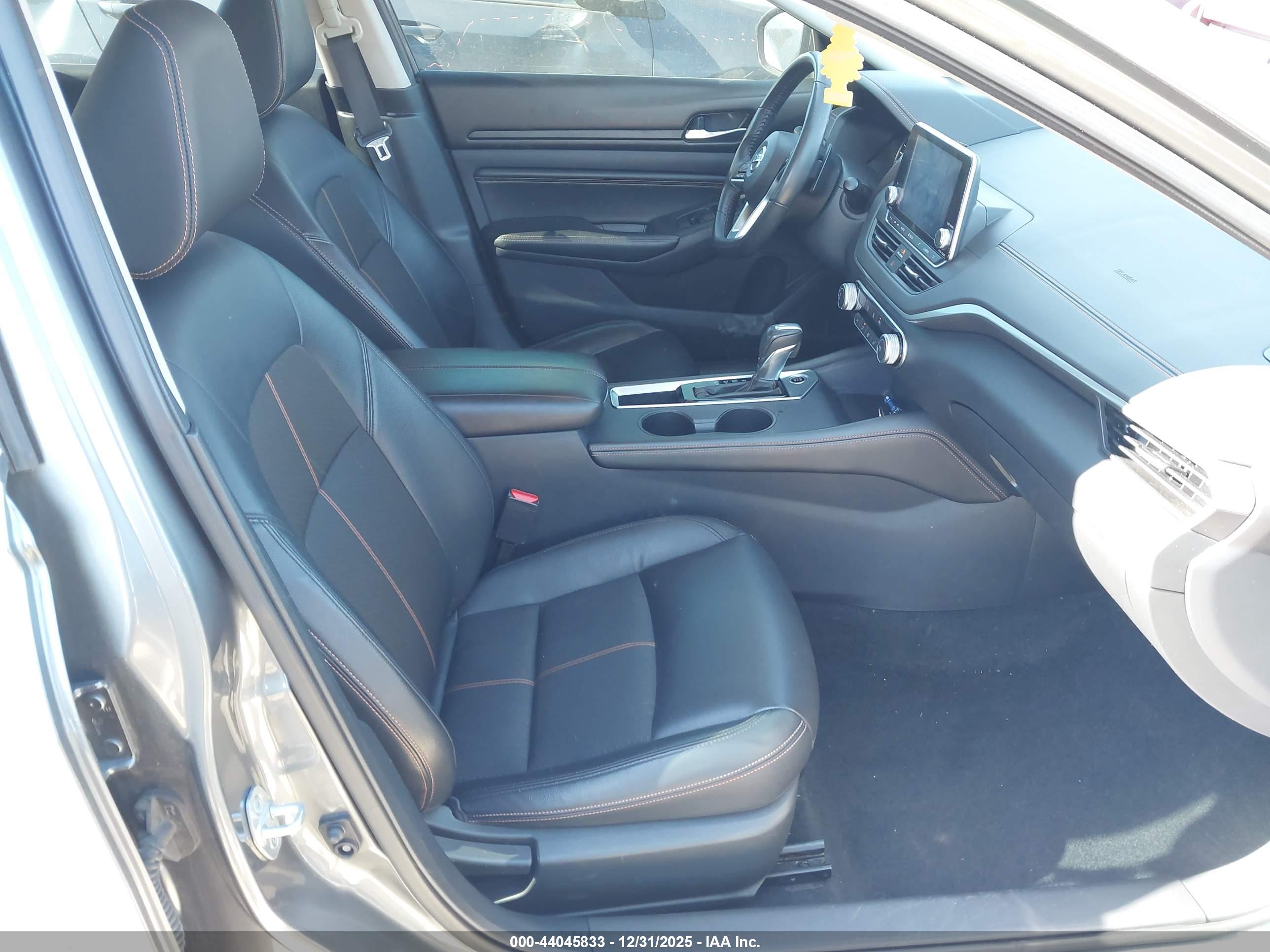 NISSAN ALTIMA image 5