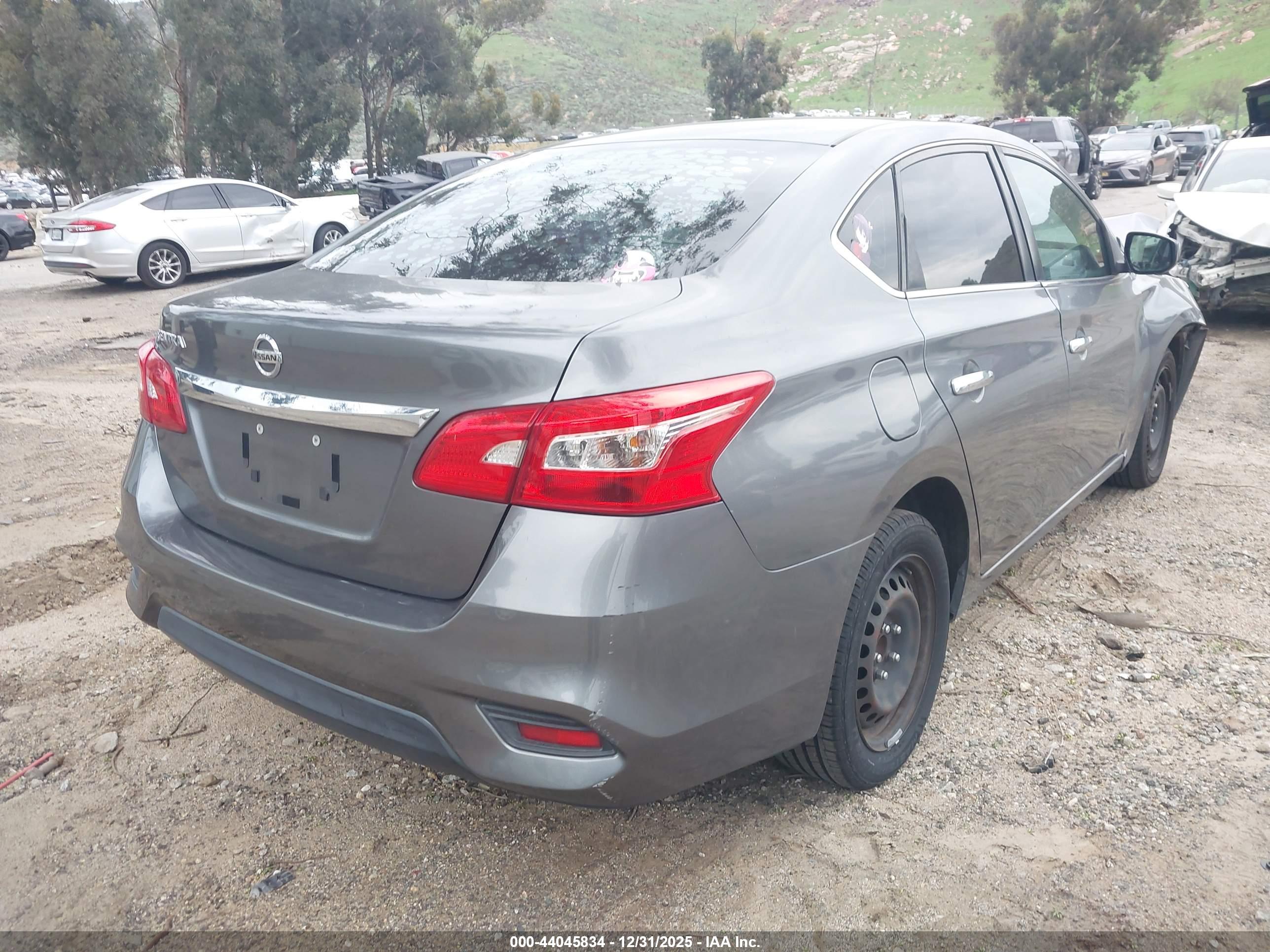 NISSAN SENTRA image 4