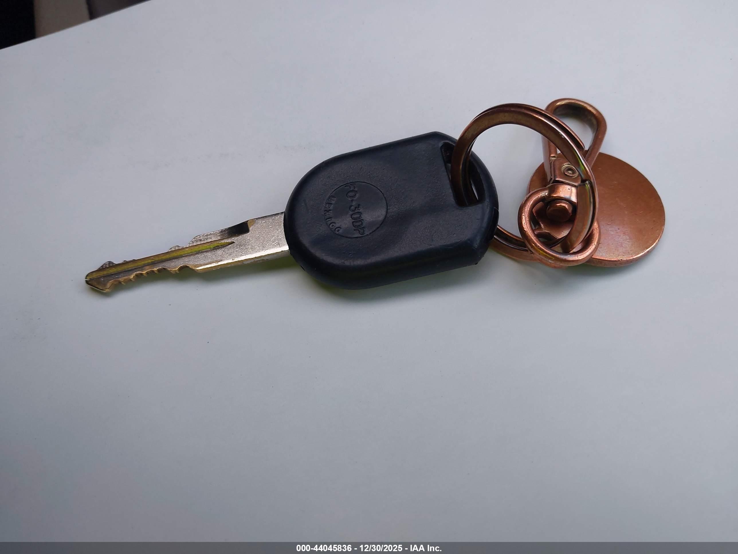 FORD TAURUS image 11