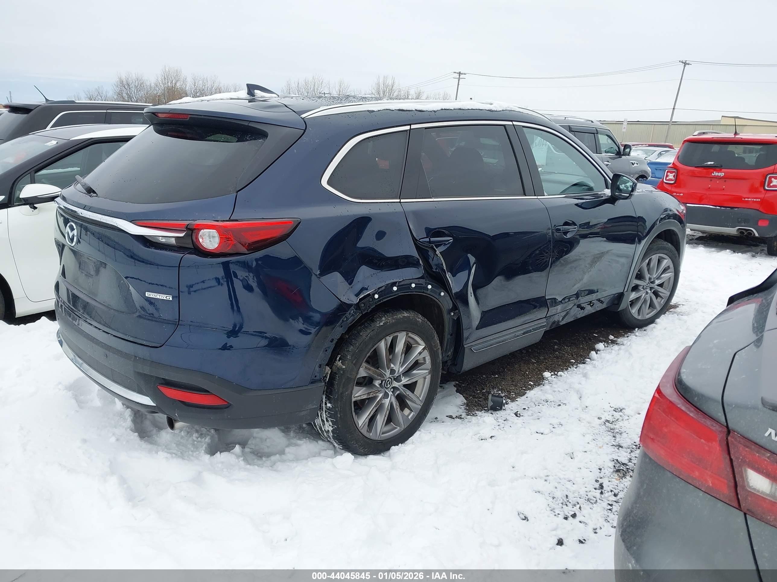 MAZDA CX-9 image 4