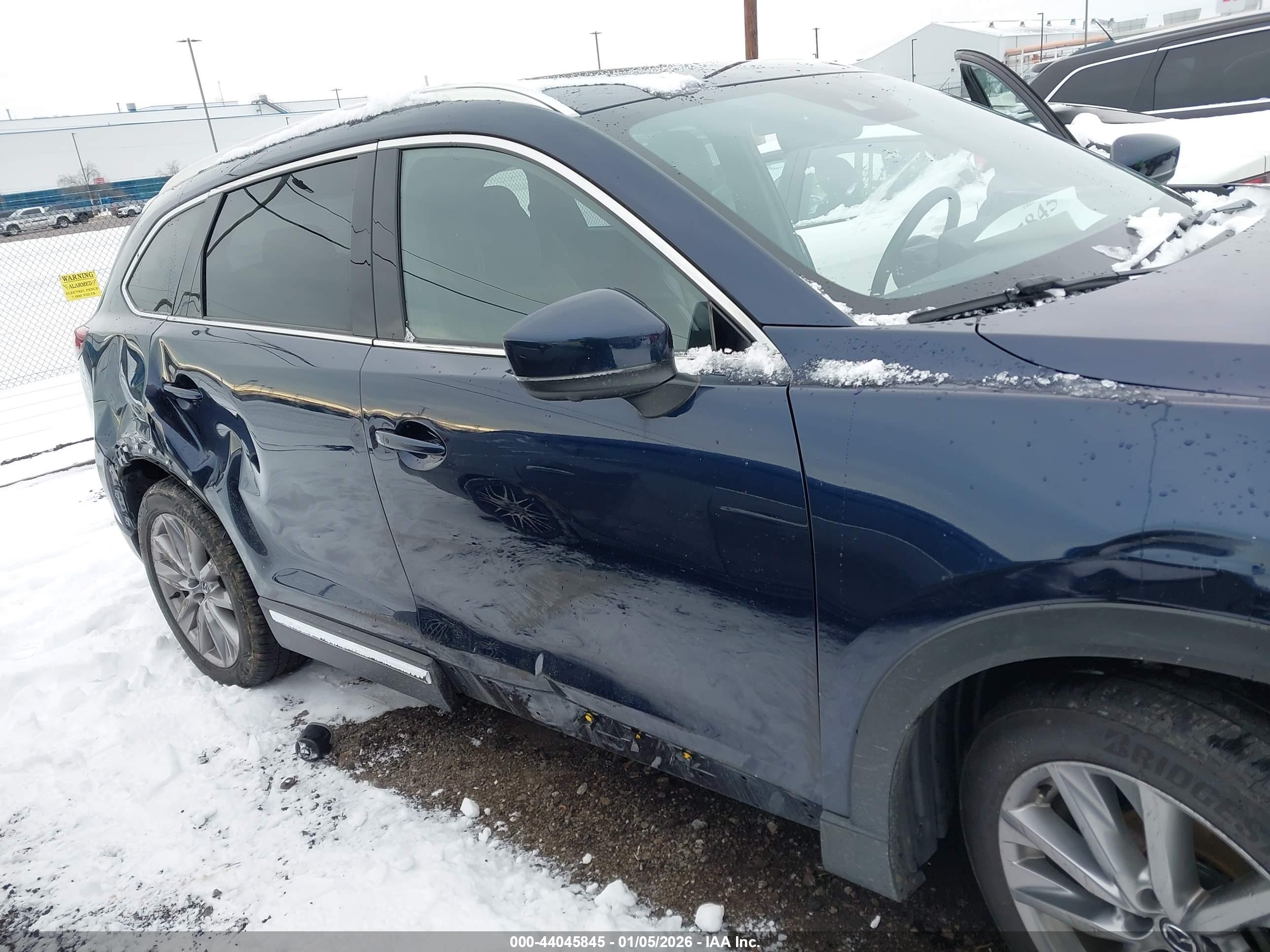 MAZDA CX-9 image 6